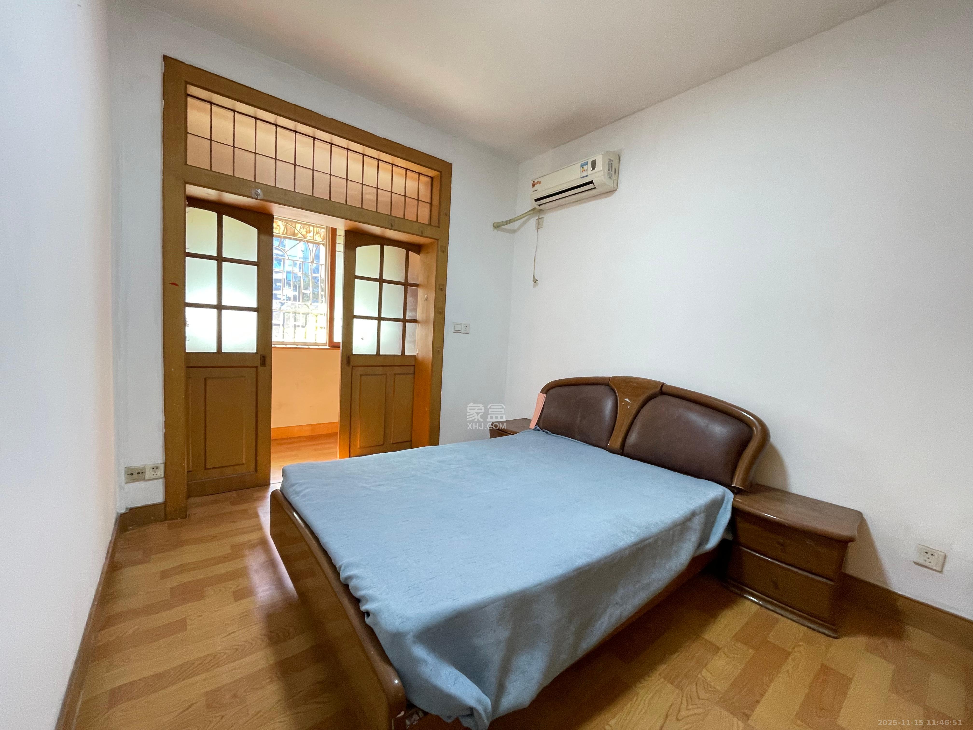 武警宿舍  3室2厅1卫    1700.0元/月室内图