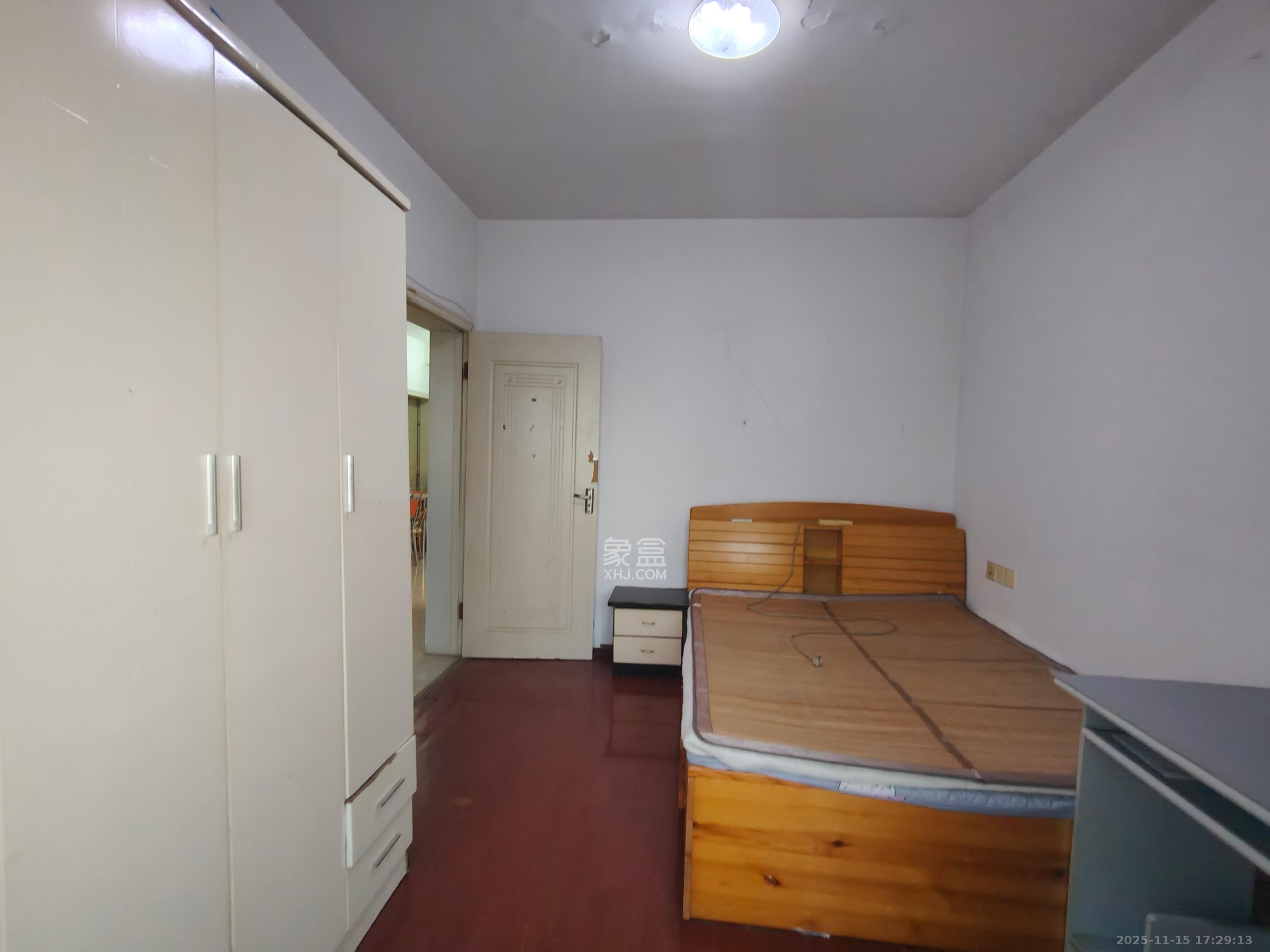 鑫天芙蓉  2室1厅1卫    1600.0元/月室内图