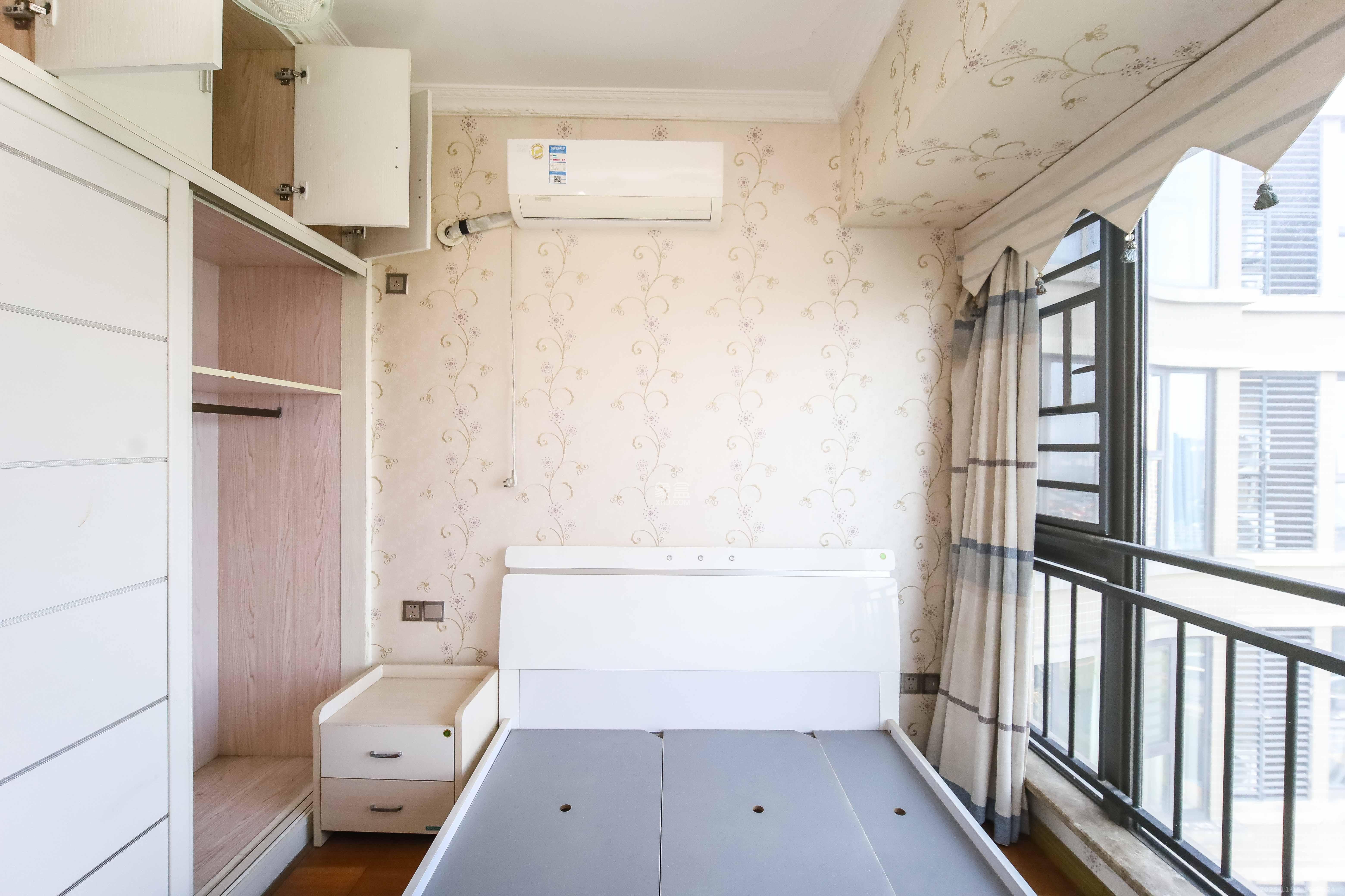 湘域熙岸  3室2厅2卫    145.0万卧室