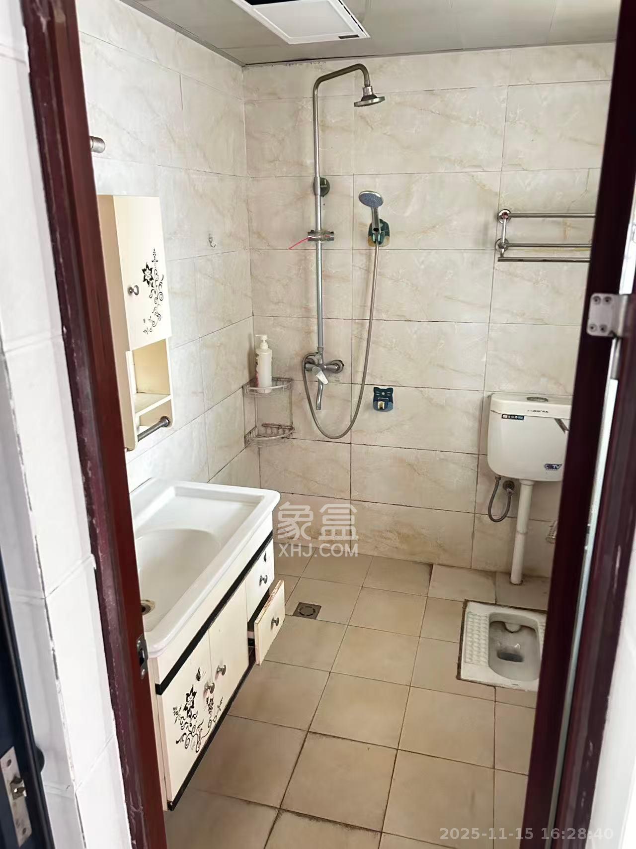 中建麓山和苑  2室2厅1卫    1600.0元/月室内图