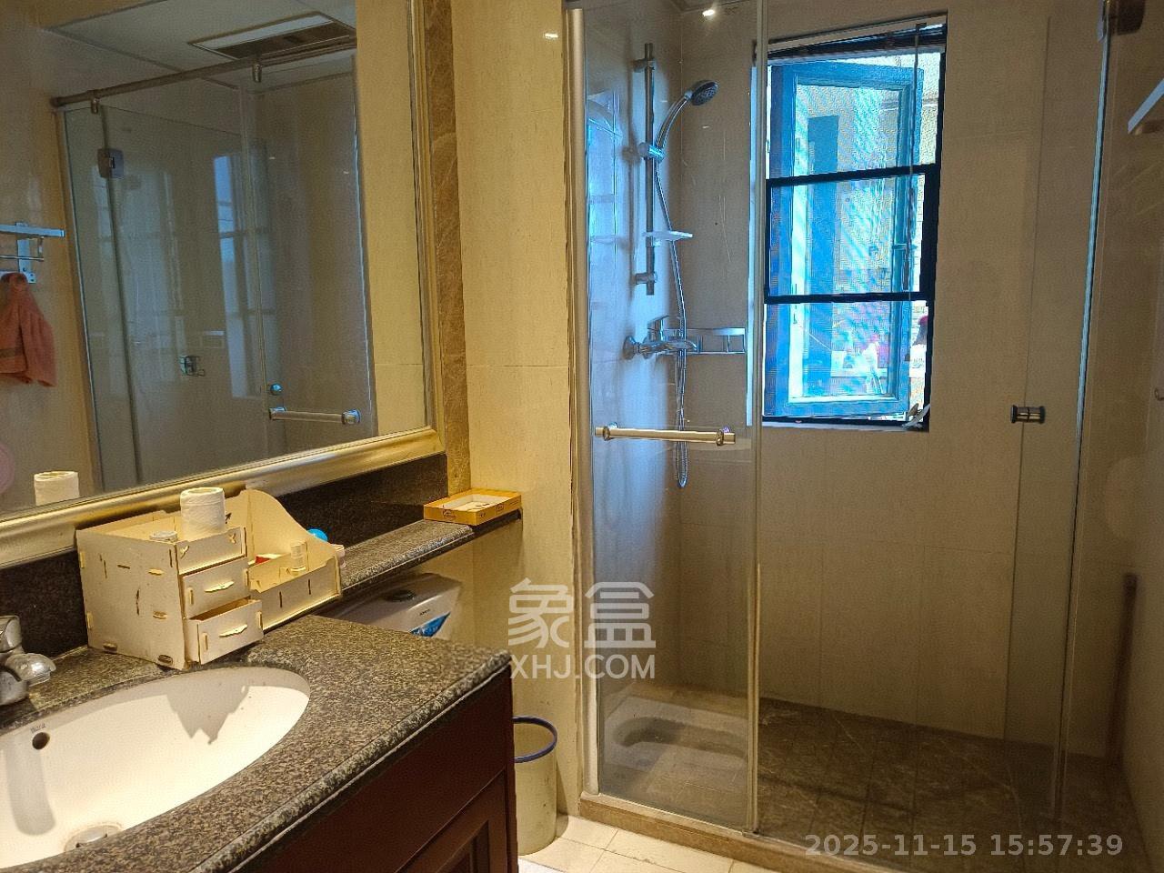 恒大城  4室2厅2卫    3000.0元/月室内图