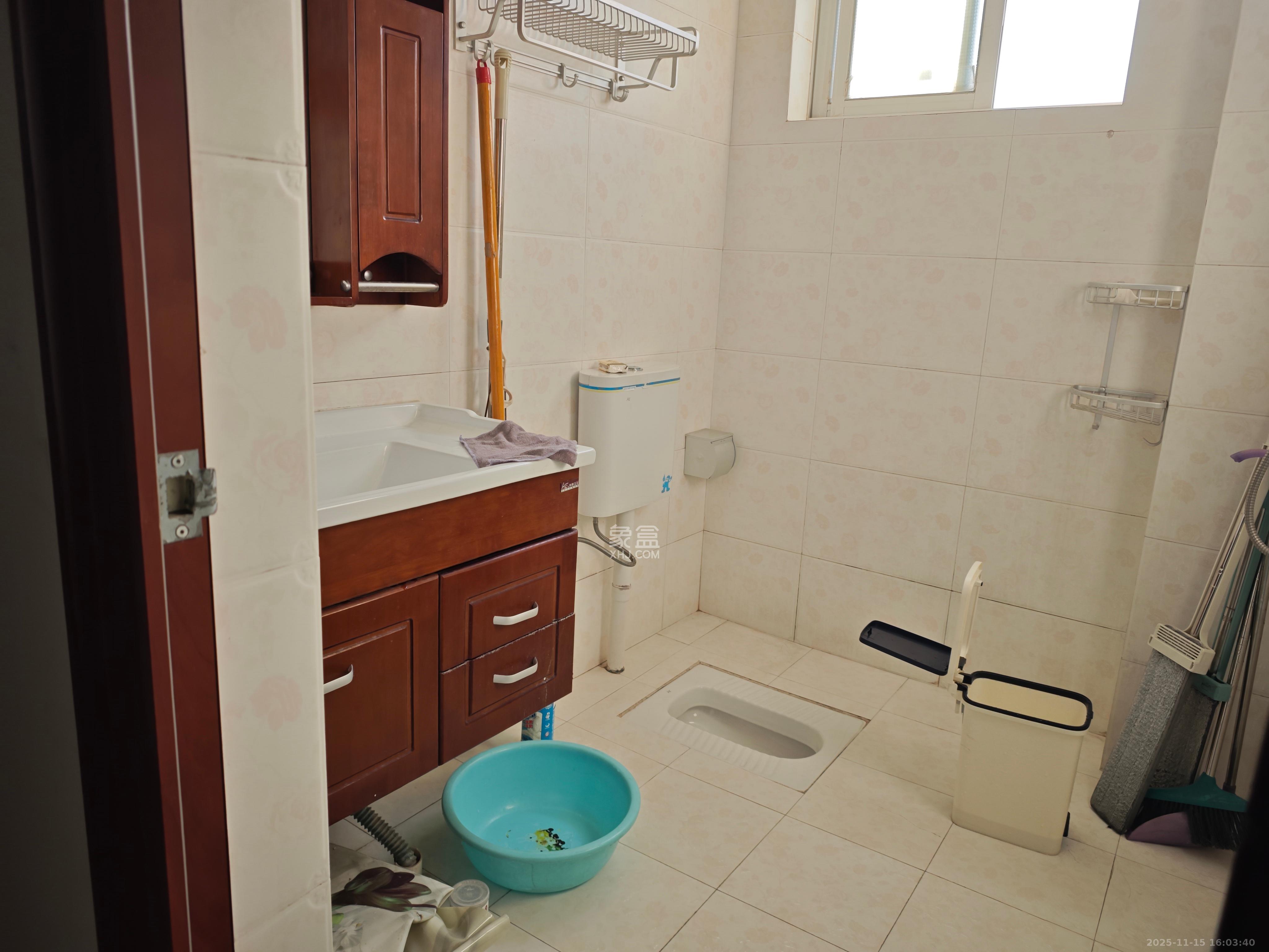 城市山水豪园（山水城市风景）  2室2厅1卫    2300.0元/月室内图