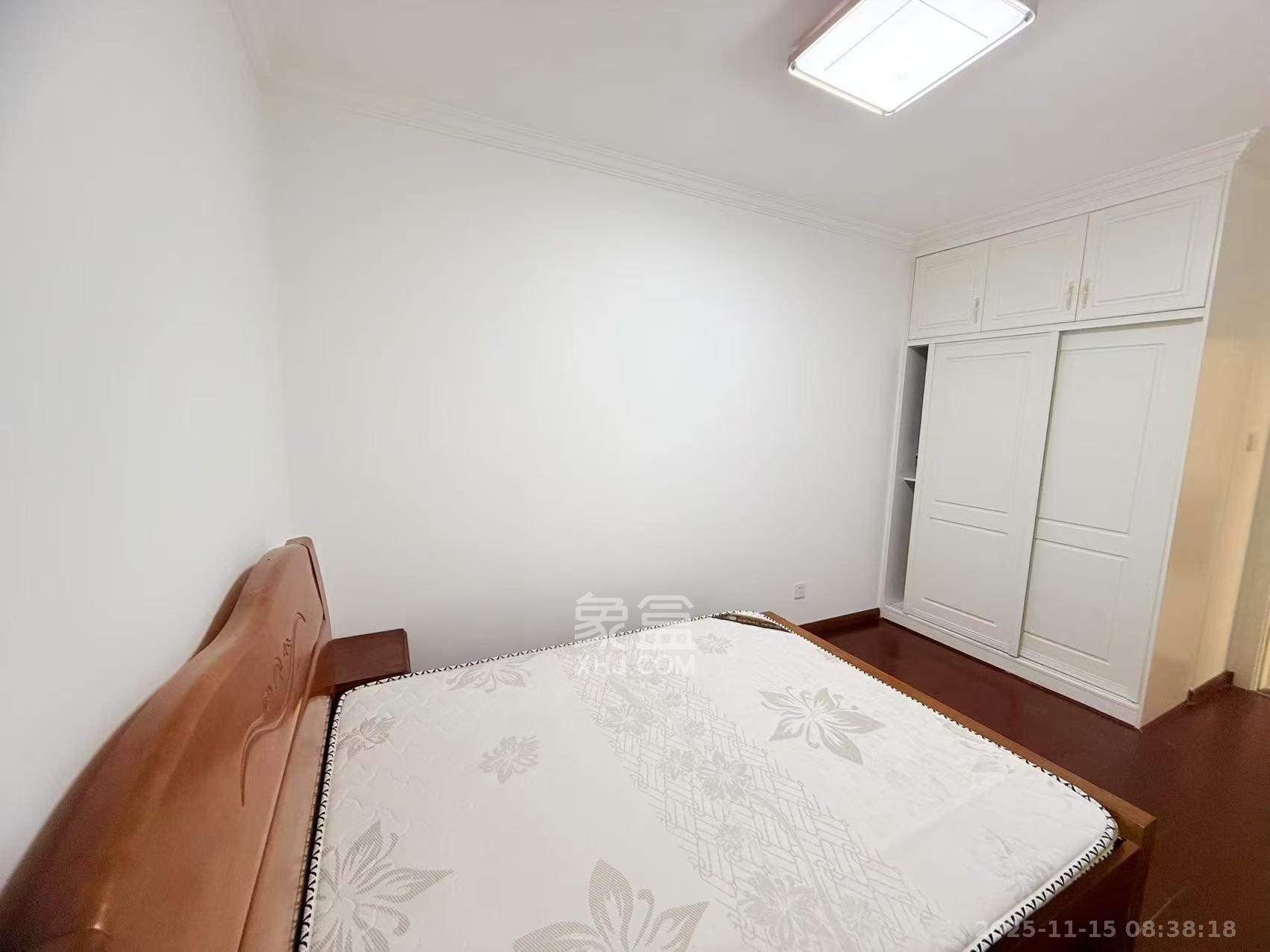 朝正美苑  1室0厅0卫    2000.0元/月室内图