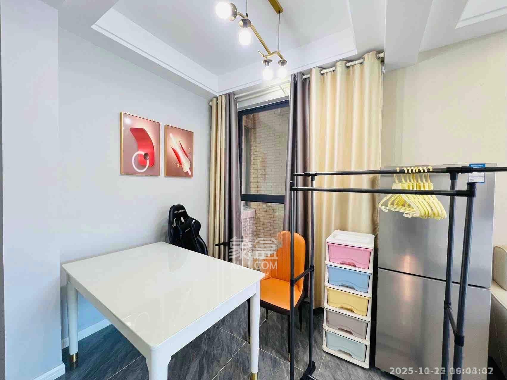 滨江海棠湾 2室2厅1卫 2100.0元/月 滨江海棠湾 2室2厅1卫 2100.0元/月室内图