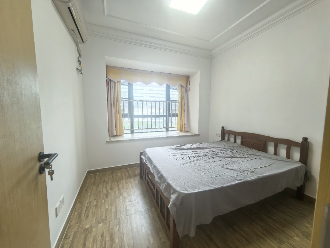 伊泰天骄三期 2室2厅1卫 2000.0元/月 伊泰天骄三期 2室2厅1卫 2000.0元/月室内图