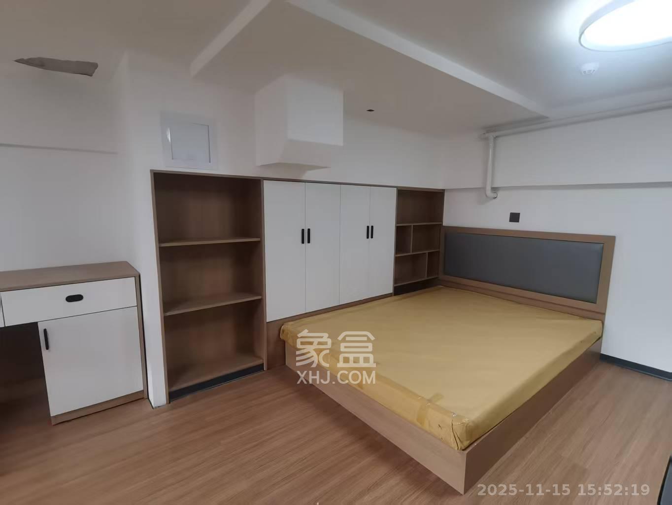 绿地新都会  1室1厅1卫    1500.0元/月室内图