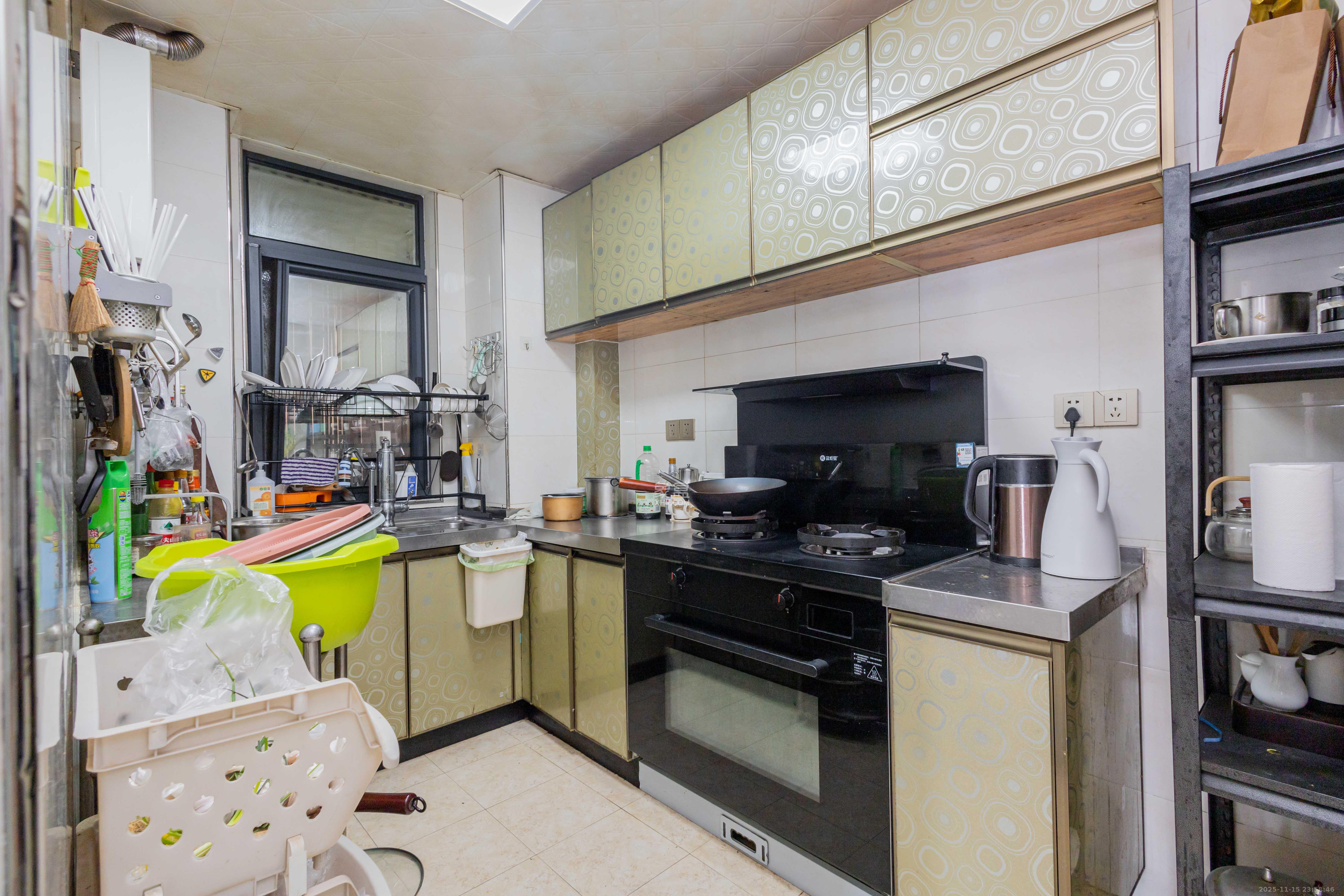 东岸城邦 3室2厅2卫 108.0万 东岸城邦 3室2厅2卫 108.0万厨房