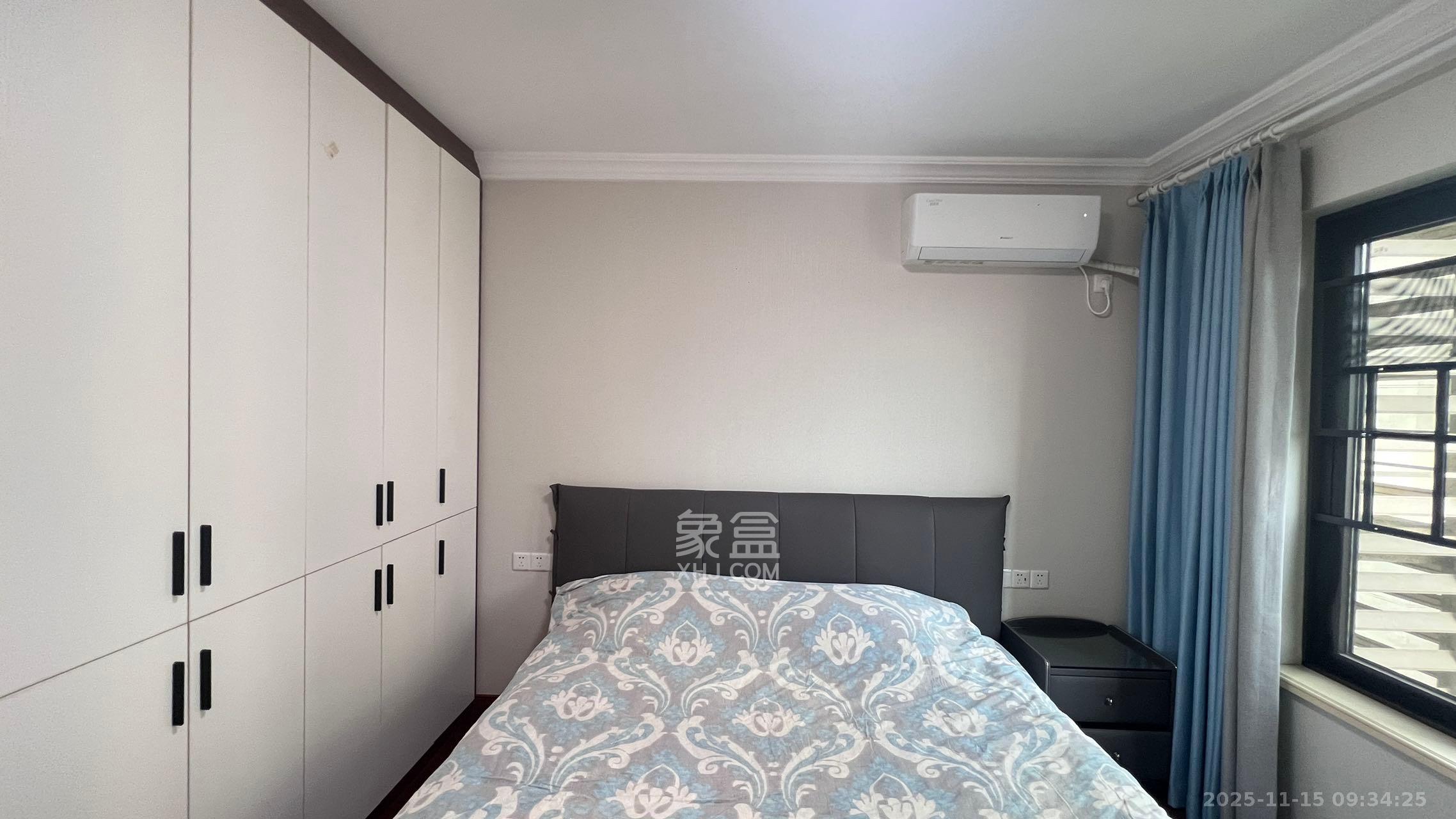 中海珑悦府  3室2厅2卫    3800.0元/月室内图