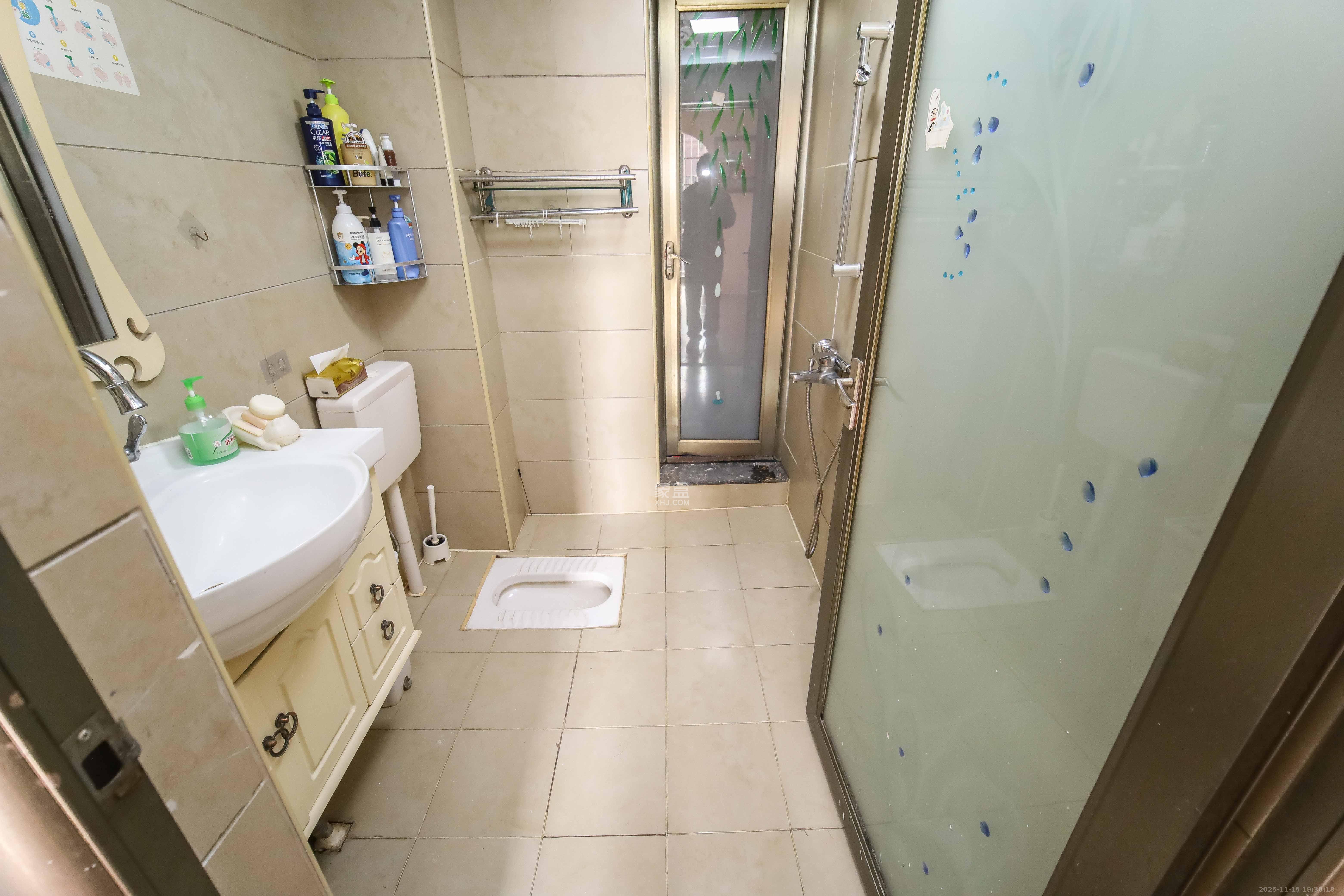 鑫科明珠  2室2厅1卫    69.8万卫生间