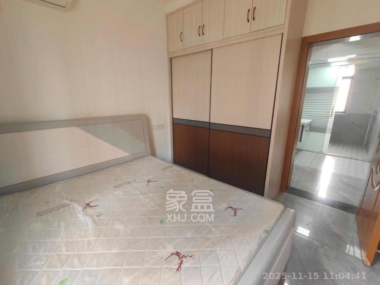 星城新宇川河苑  3室2厅2卫    2500.0元/月室内图