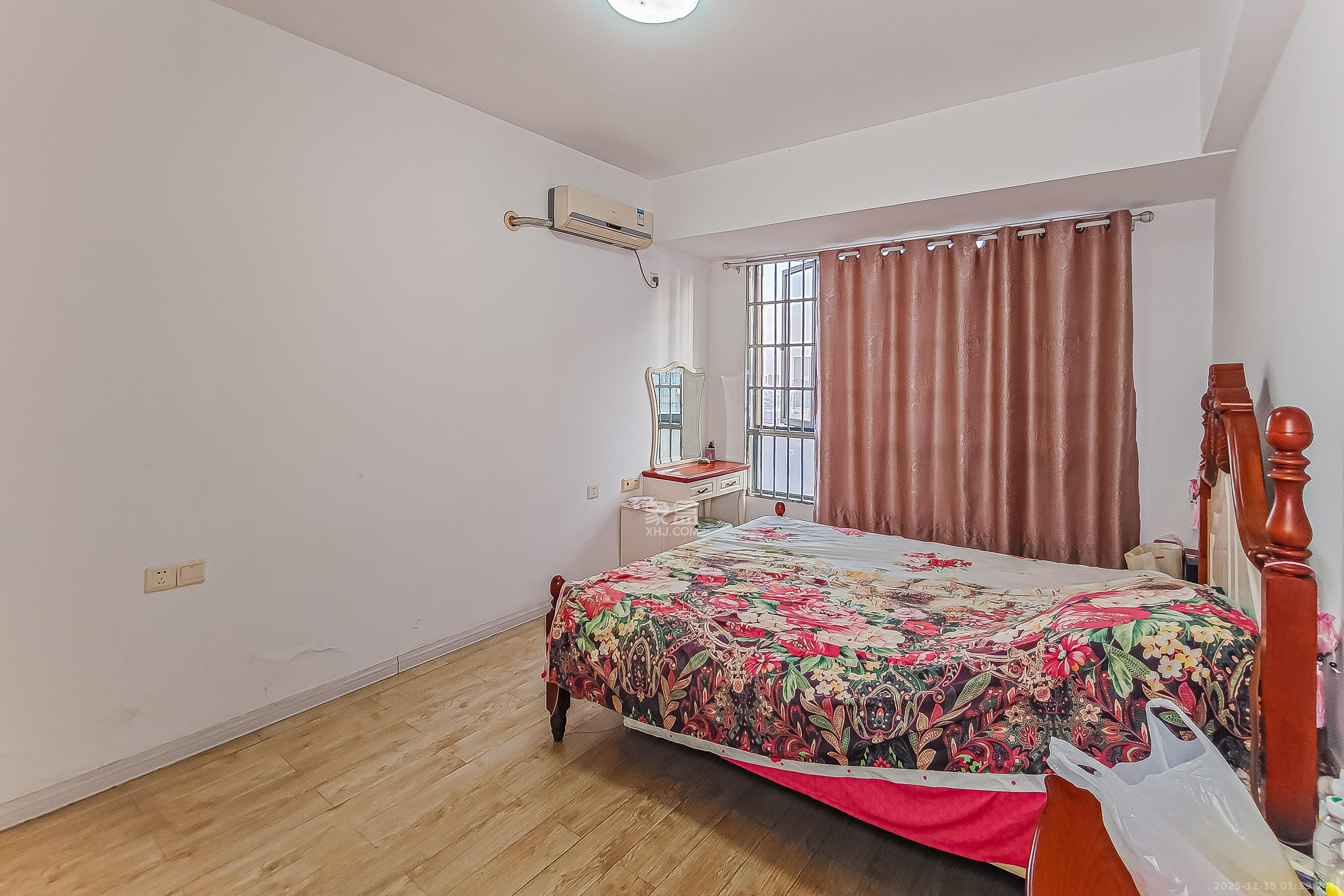 万博汇  2室1厅1卫    103.0万卧室