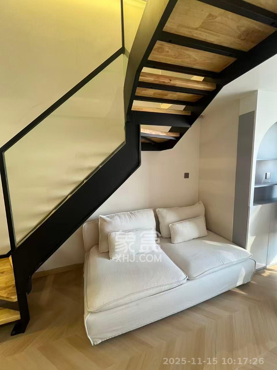 保利天禧EF区  2室1厅1卫    2600.0元/月室内图