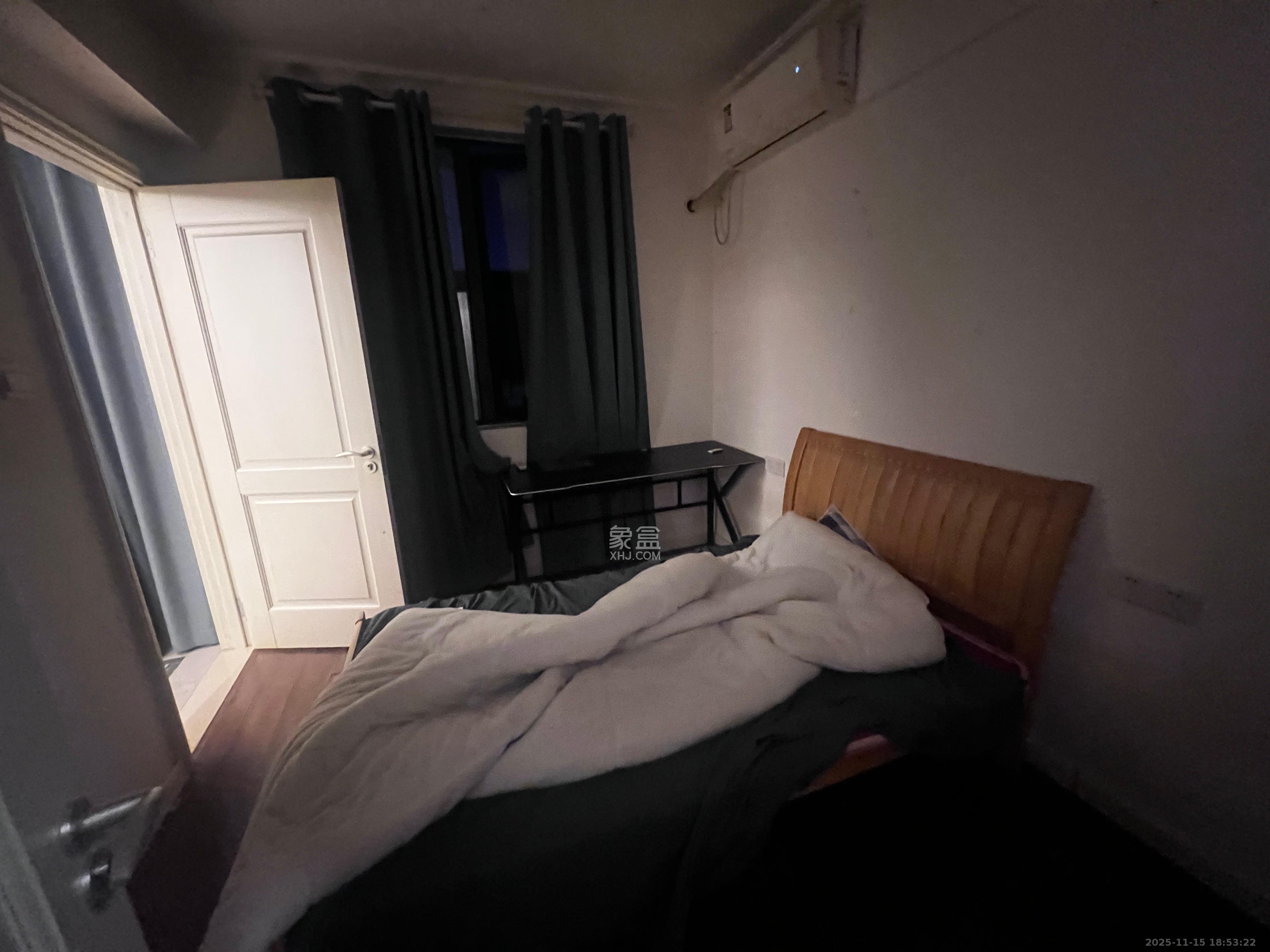 万科魅力之城观澜里  4室2厅2卫    3200.0元/月室内图