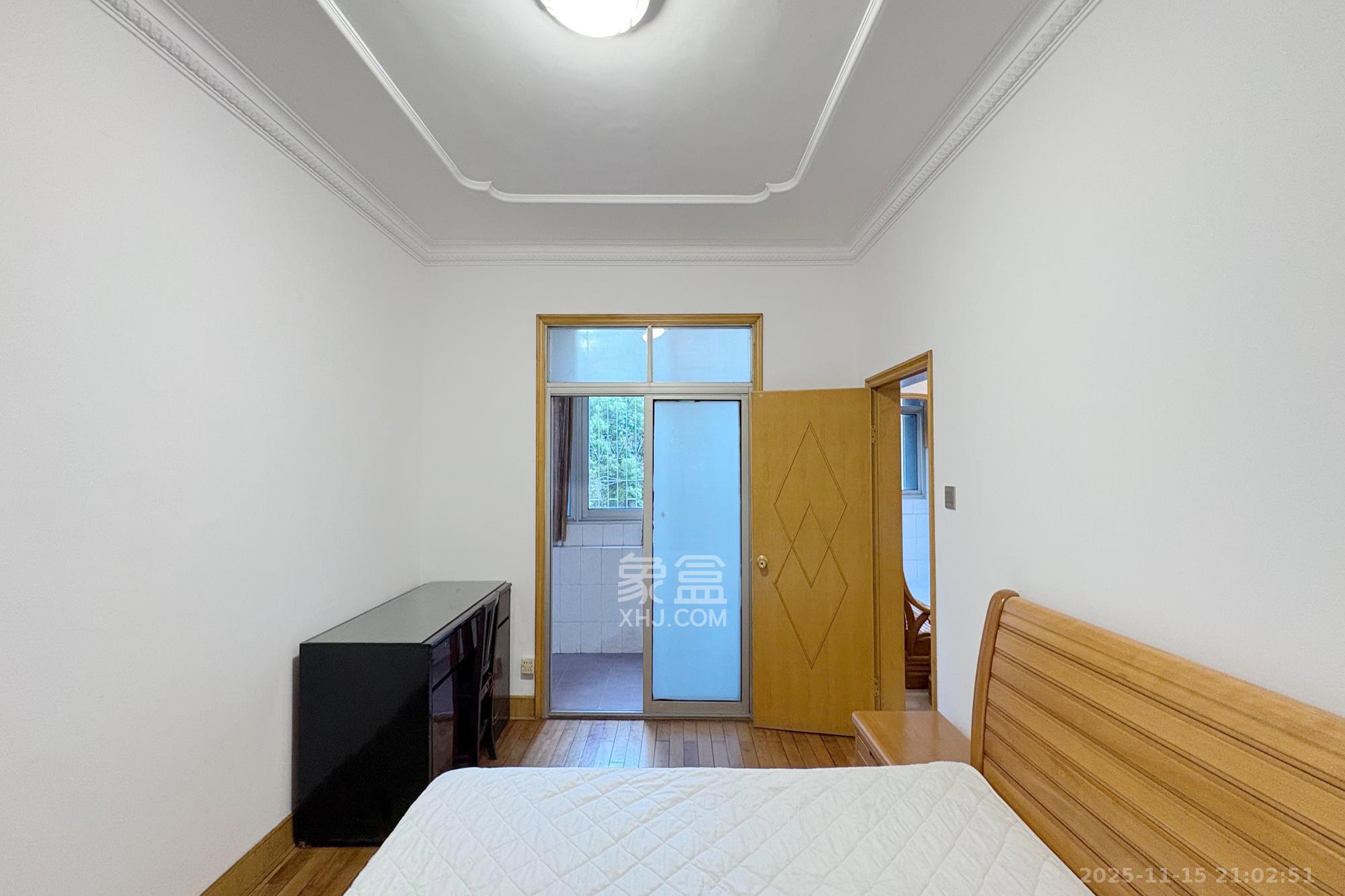 省政府五所 3室1厅1卫 100.0万 省政府五所 3室1厅1卫 100.0万卧室