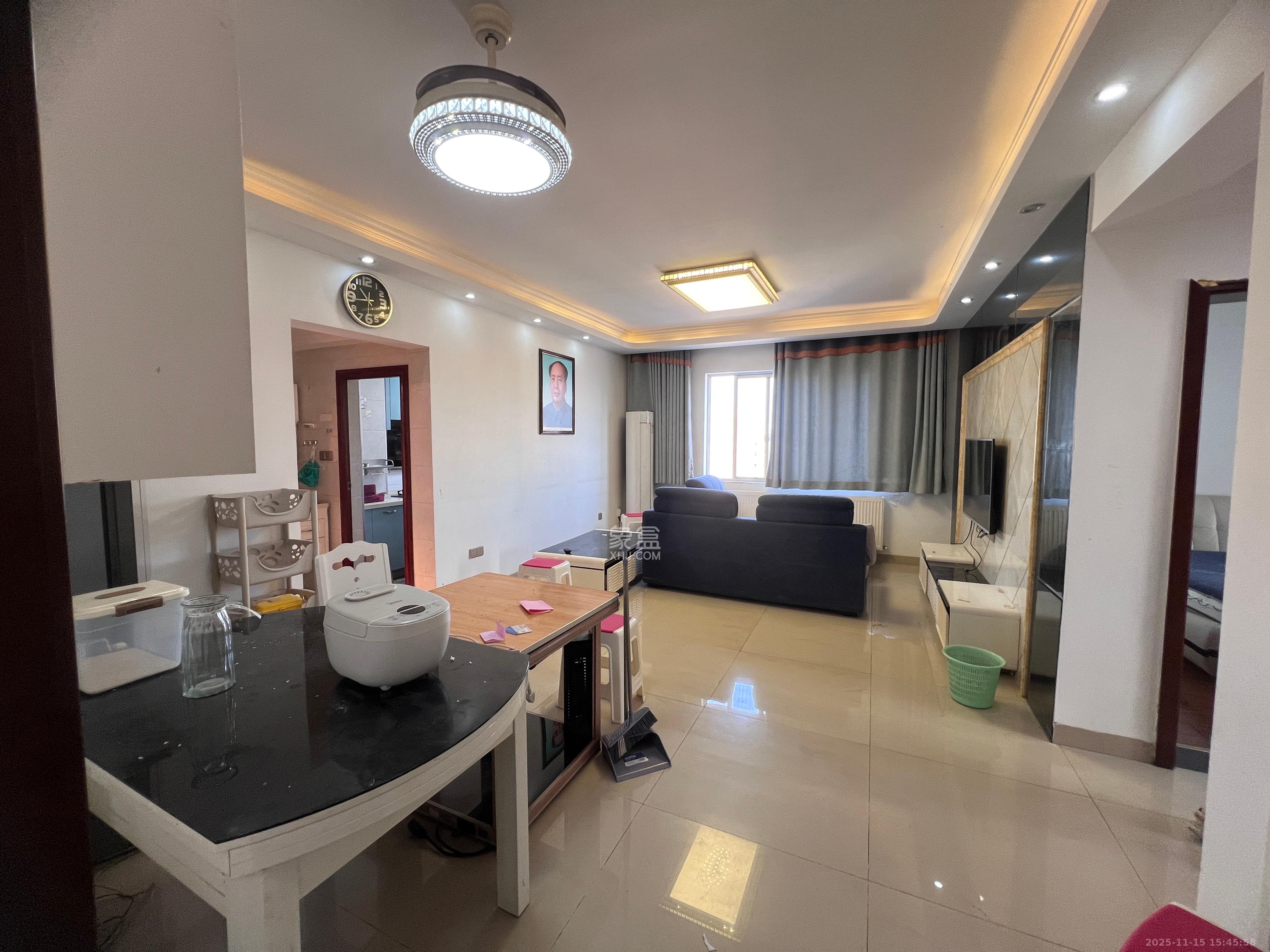 上河国际B座  2室1厅1卫    2600.0元/月室内图