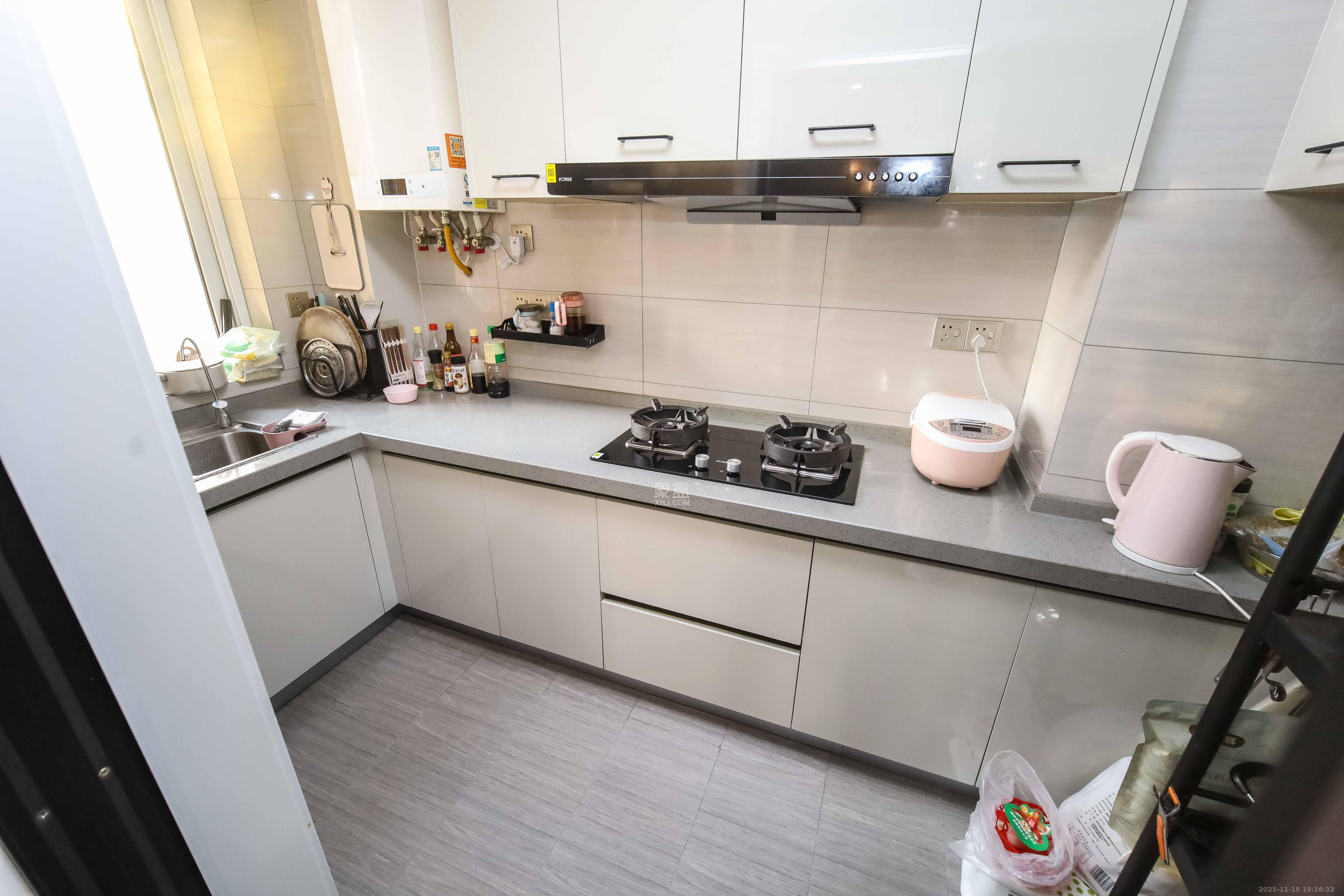 先锋东外滩  2室1厅1卫    86.8万厨房