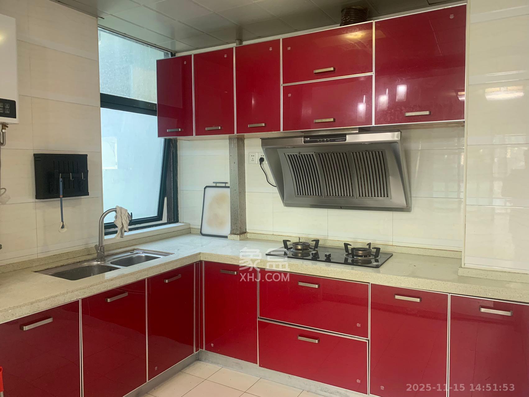 华盛新外滩  3室2厅2卫    4000.0元/月室内图