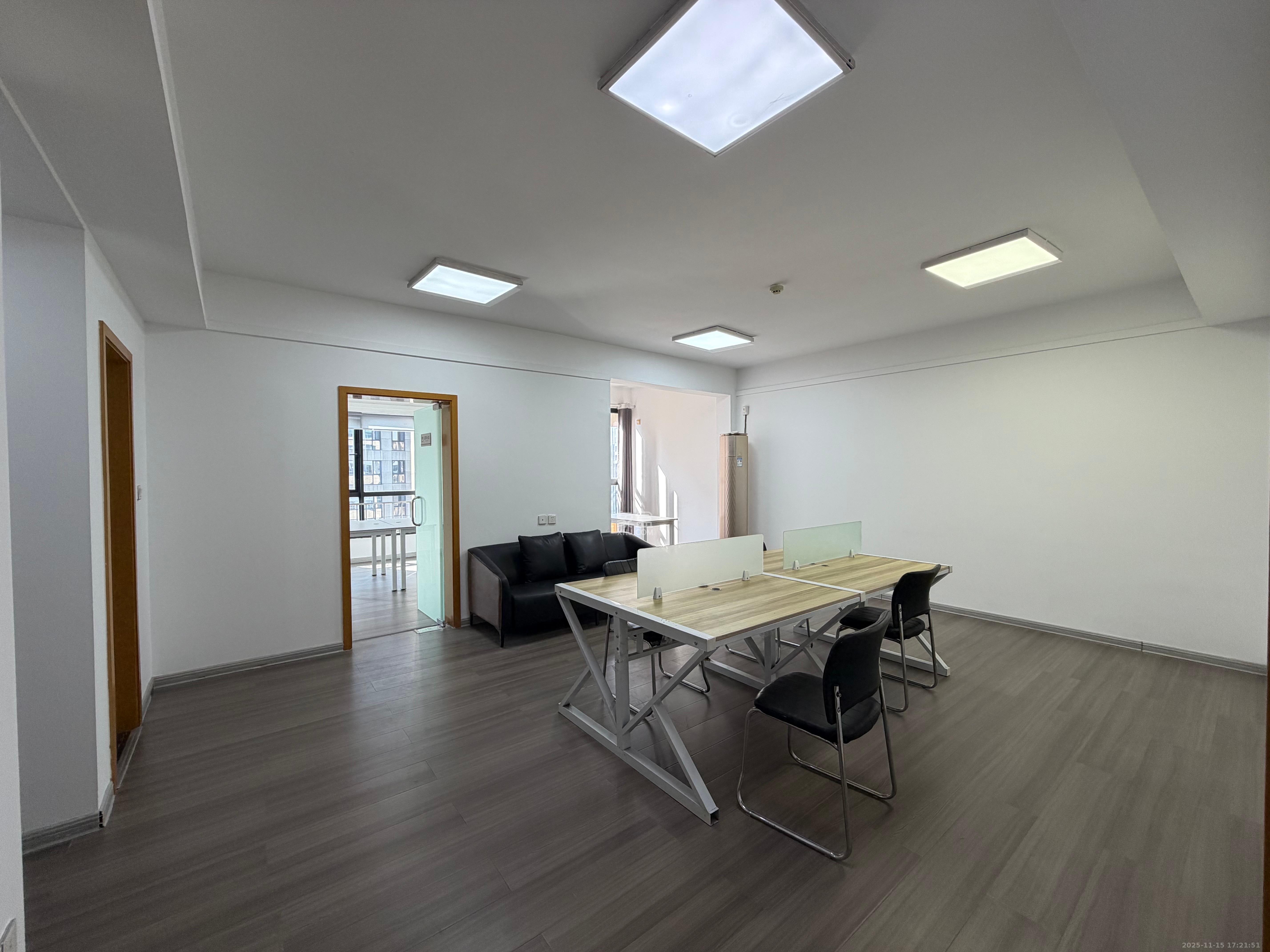 德思勤城市广场（宝格丽公寓）  2室1厅1卫    3500.0元/月