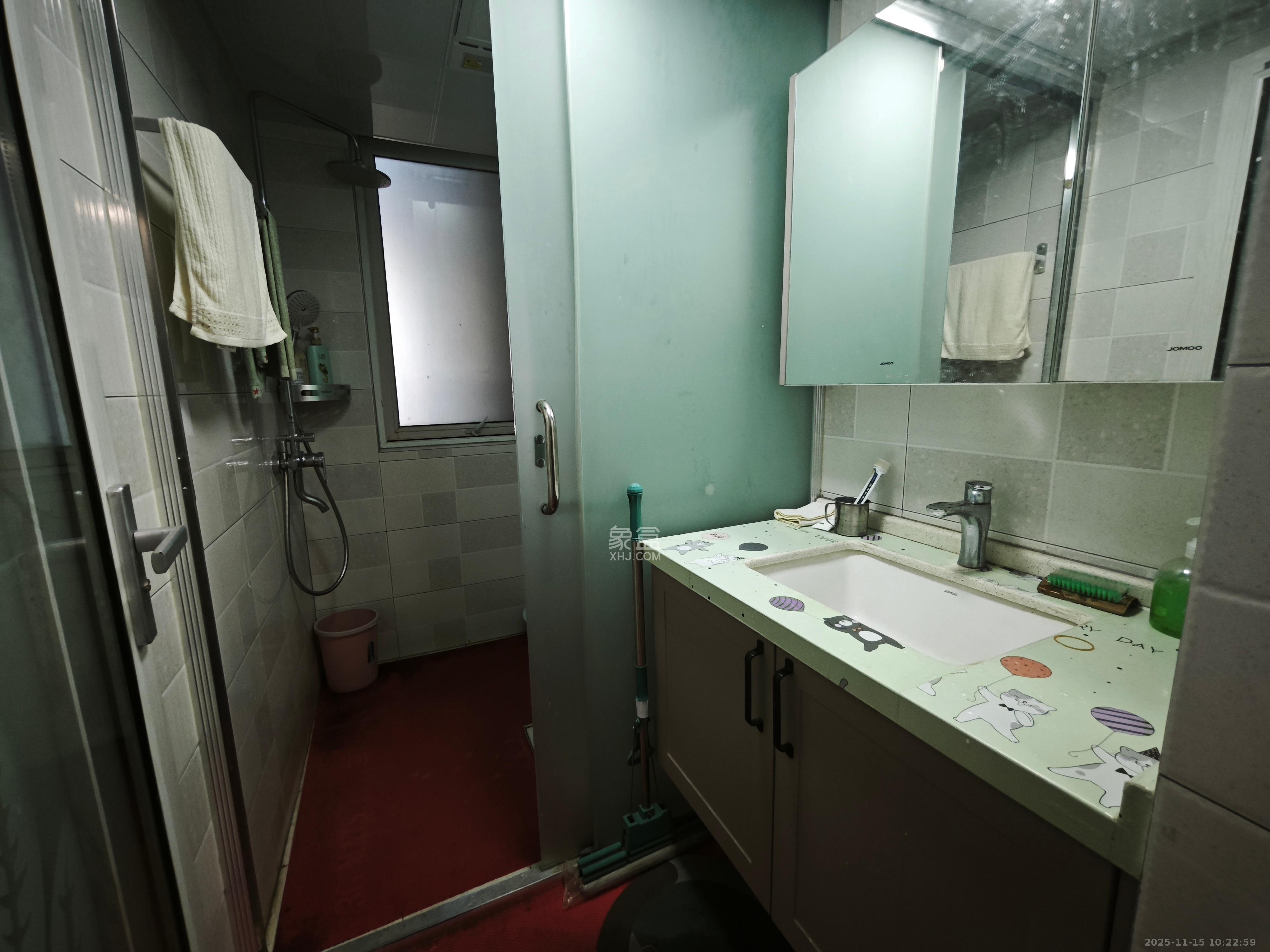 绿地之窗  13室2厅2卫    3000.0元/月室内图