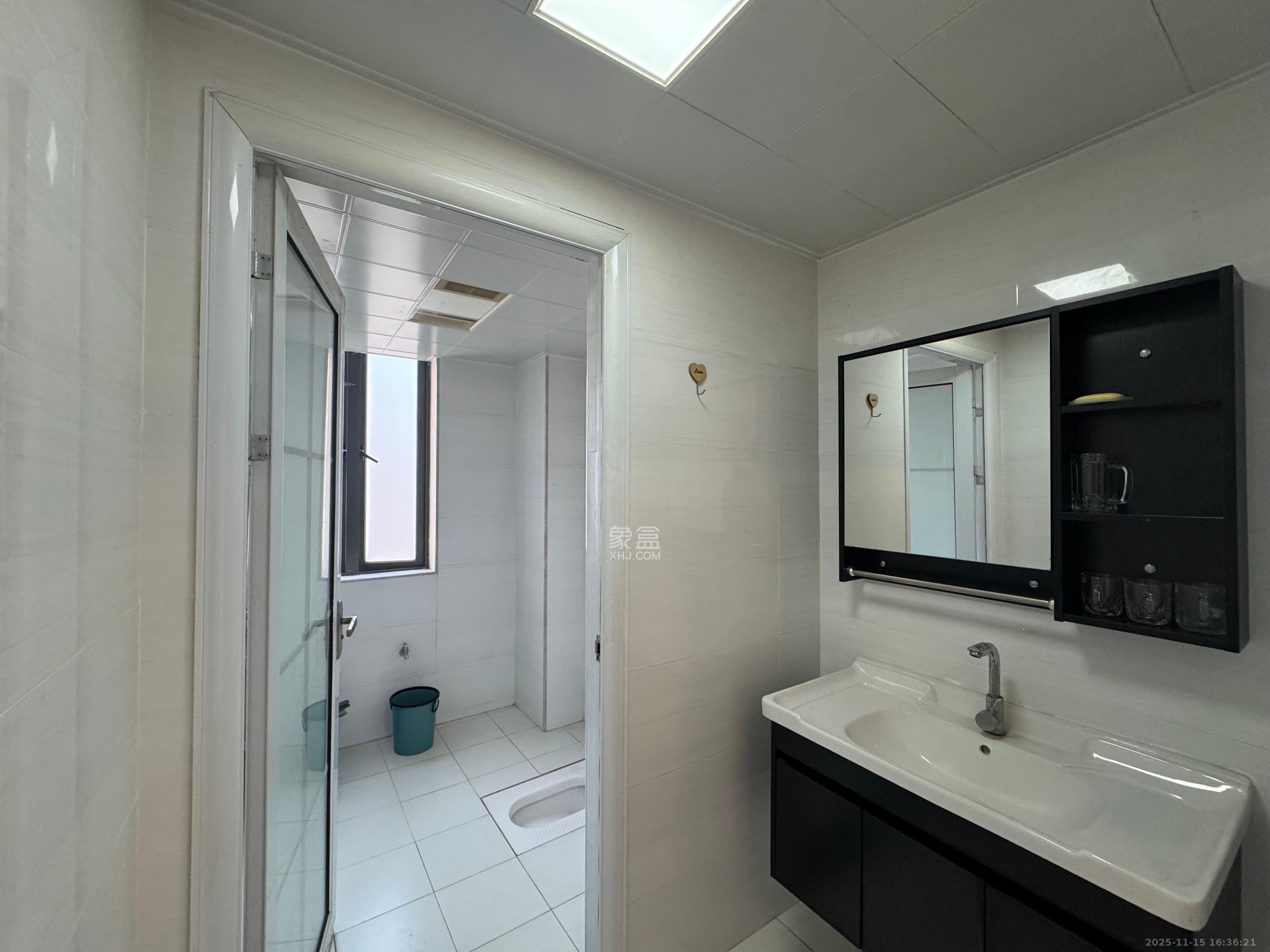 半山壹号 3室2厅1卫 3600.0元/月 半山壹号 3室2厅1卫 3600.0元/月室内图