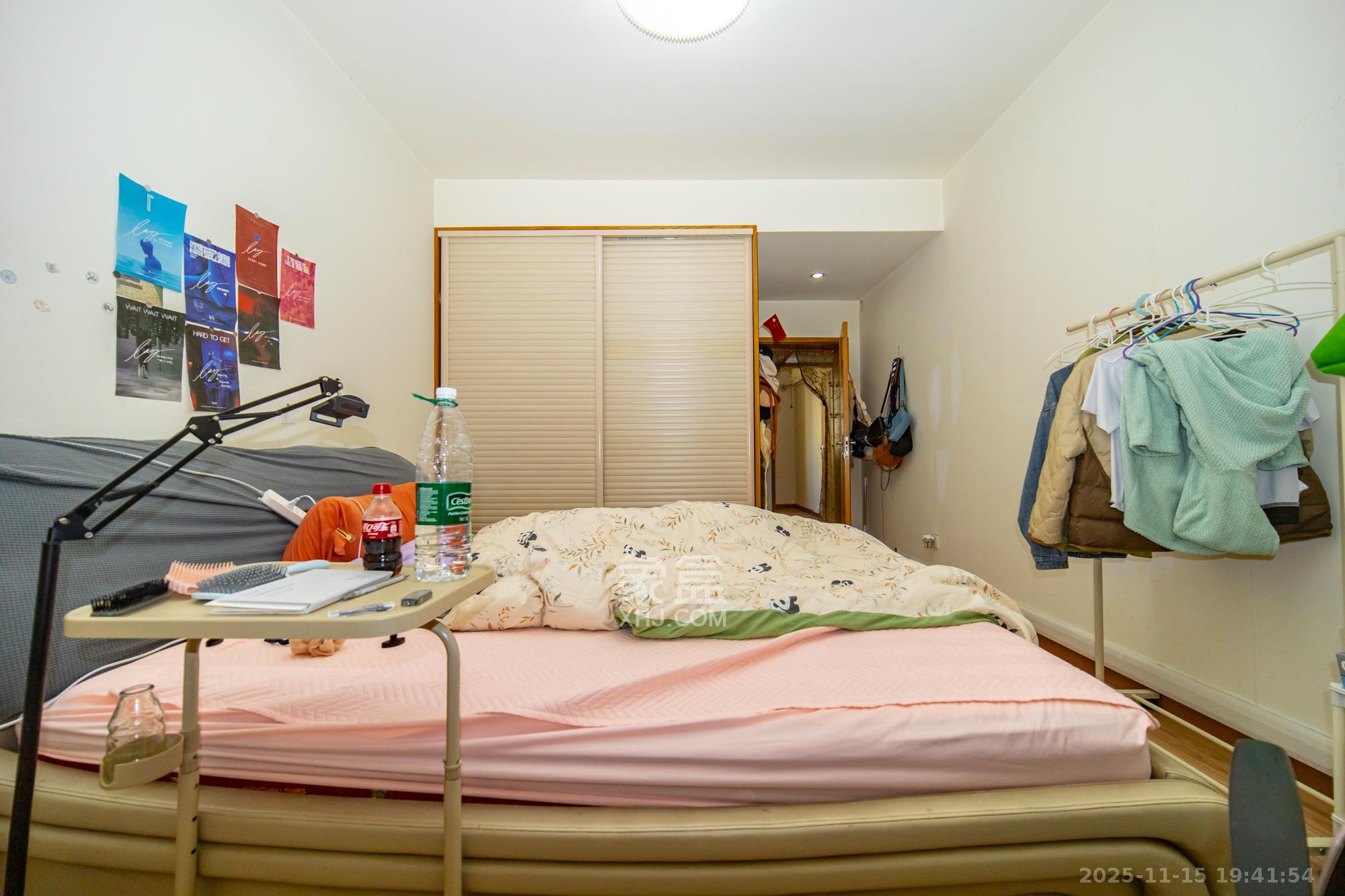 筑梦园  3室2厅2卫    70.0万卧室