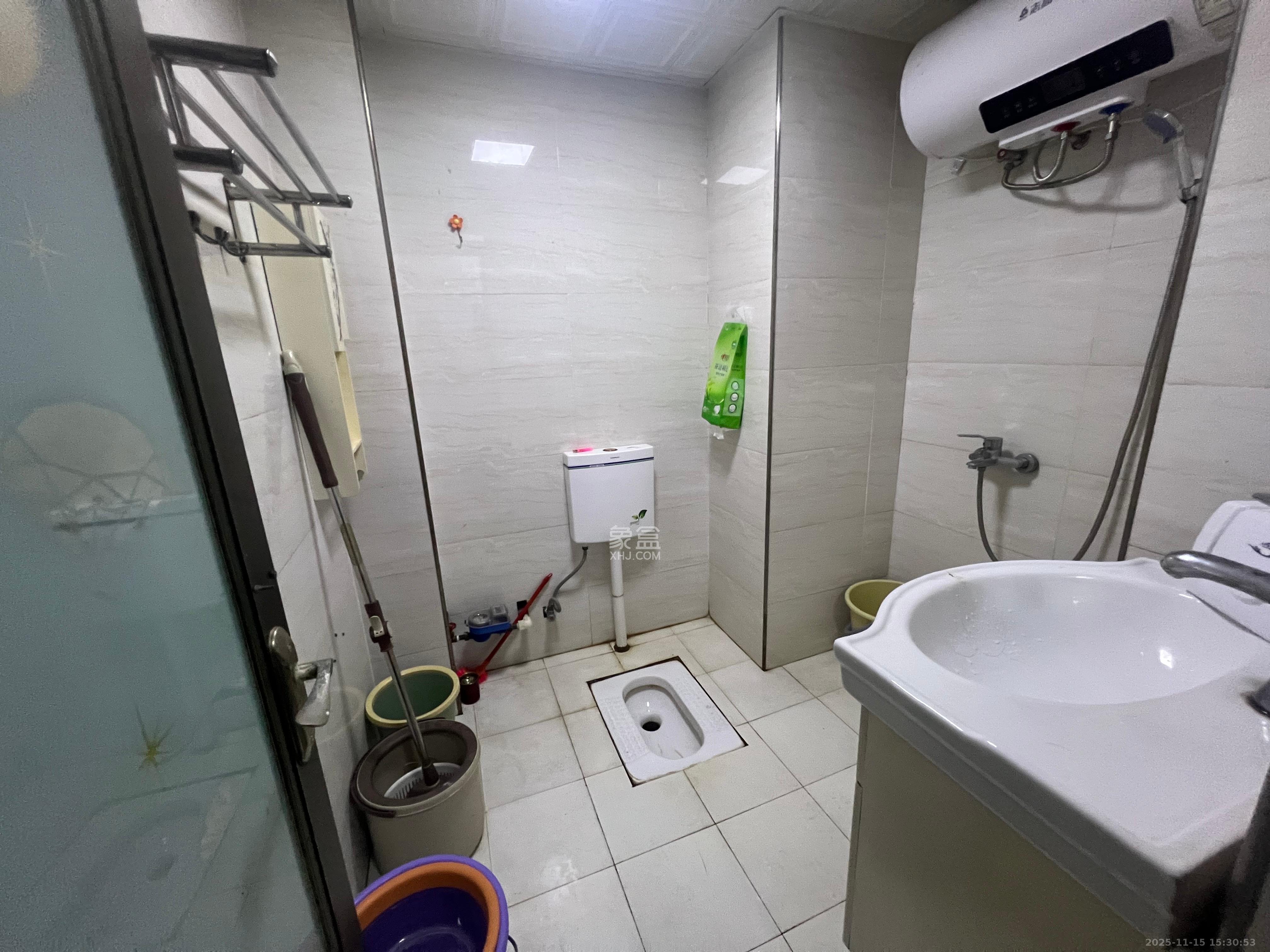 凯通国际城（凯通朝庭）  2室1厅1卫    2000.0元/月室内图