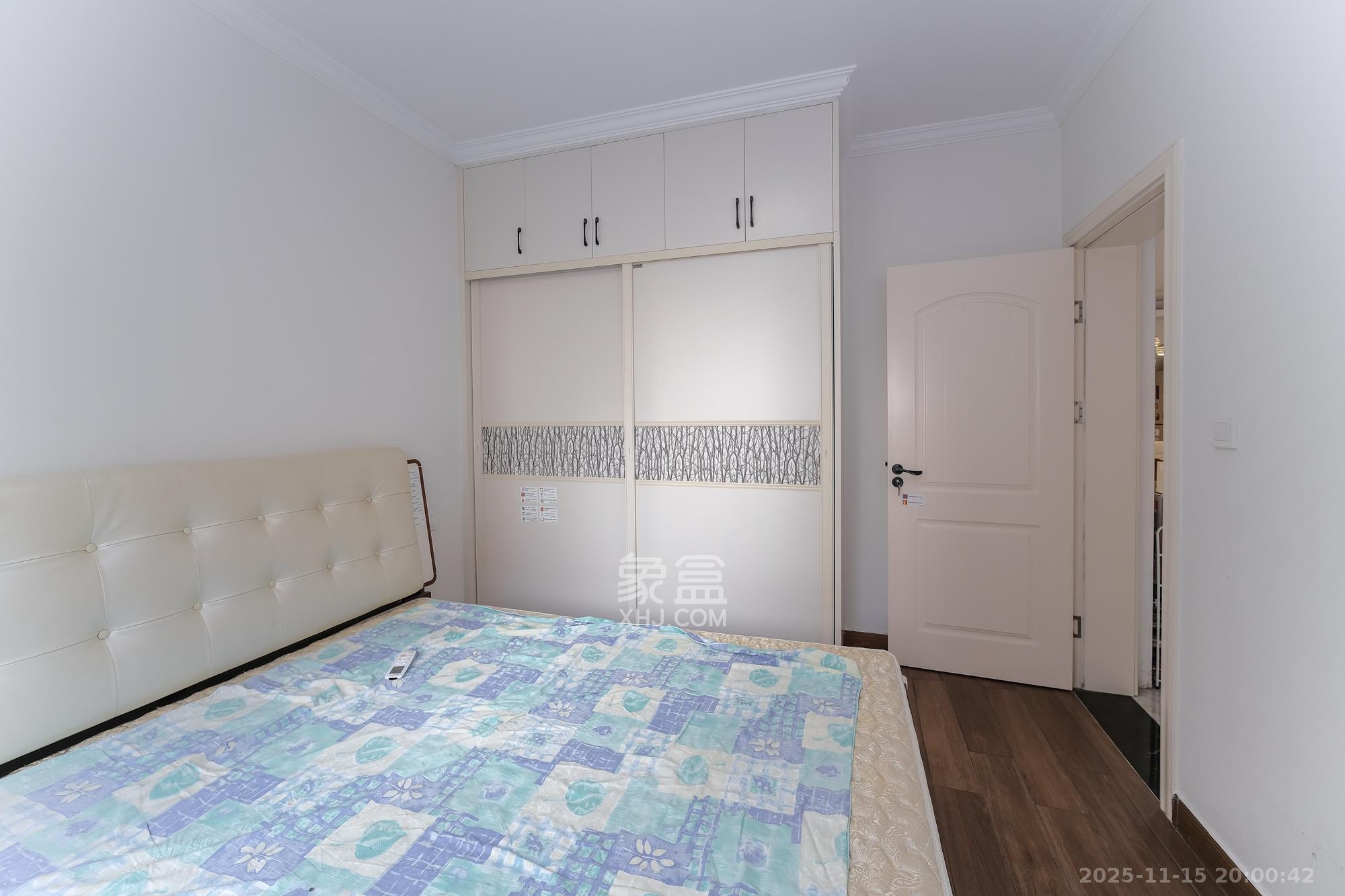 保利香槟国际 3室2厅1卫 66.8万 保利香槟国际 3室2厅1卫 66.8万卧室