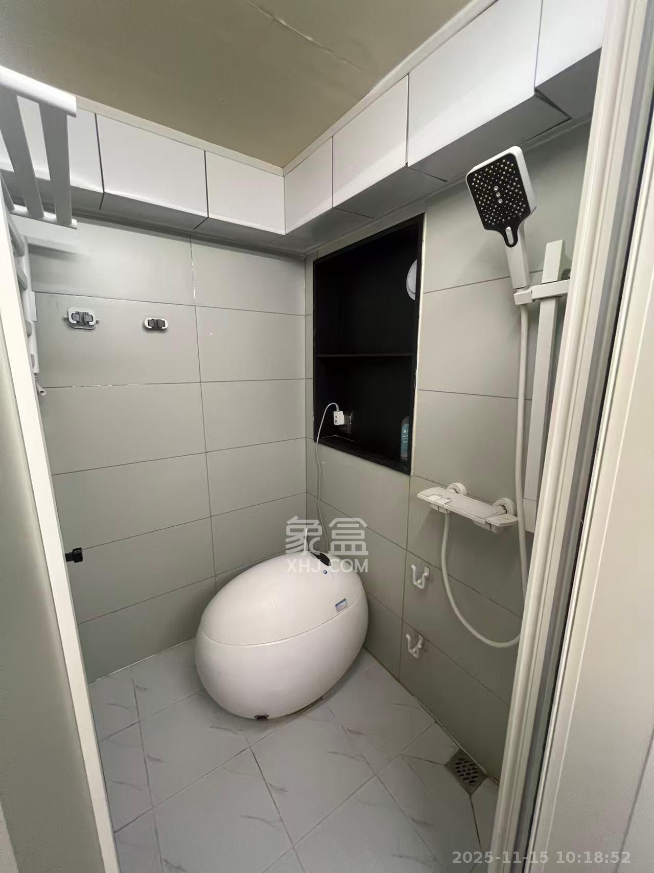 保利天禧EF区 2室1厅1卫 2600.0元/月 保利天禧EF区 2室1厅1卫 2600.0元/月室内图