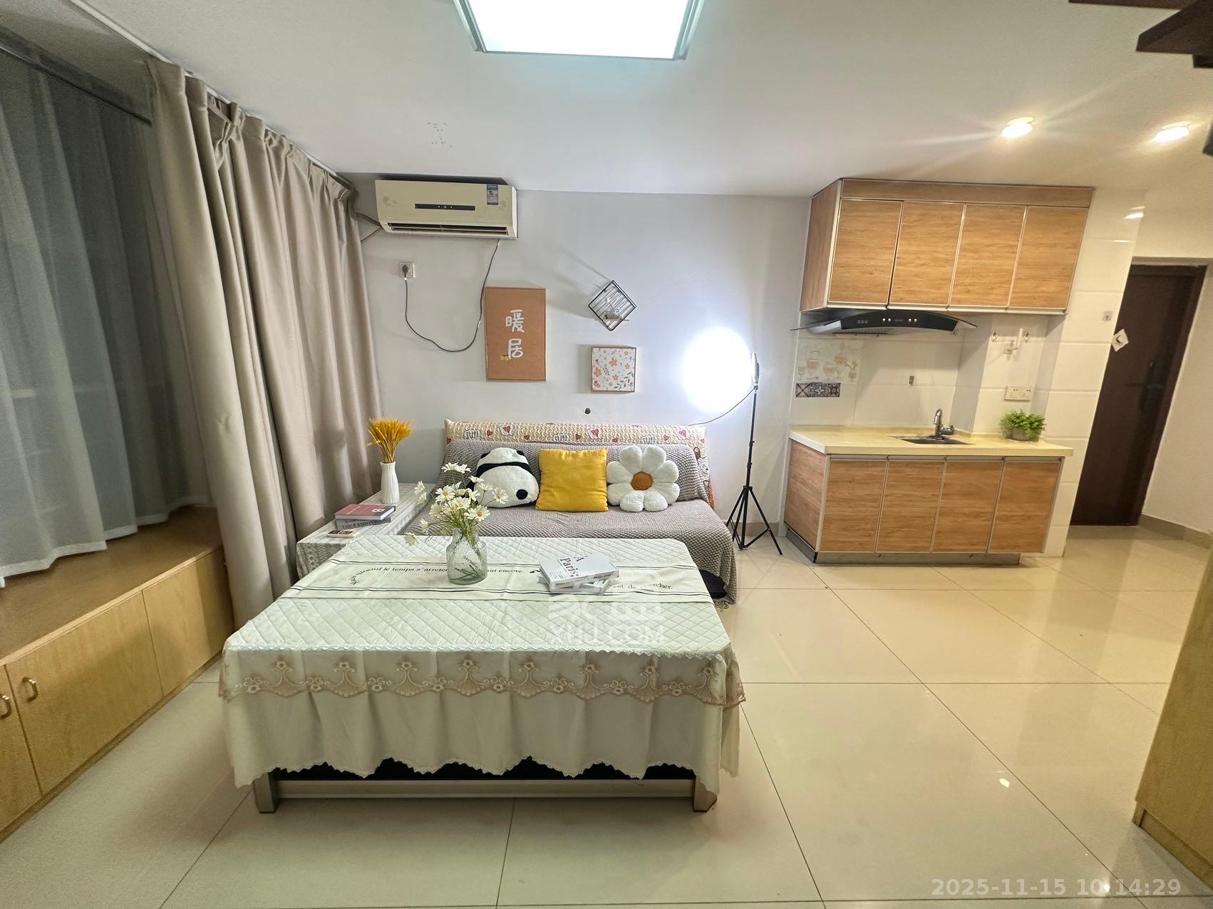 融圣国际 2室1厅1卫 2900.0元/月 融圣国际 2室1厅1卫 2900.0元/月室内图