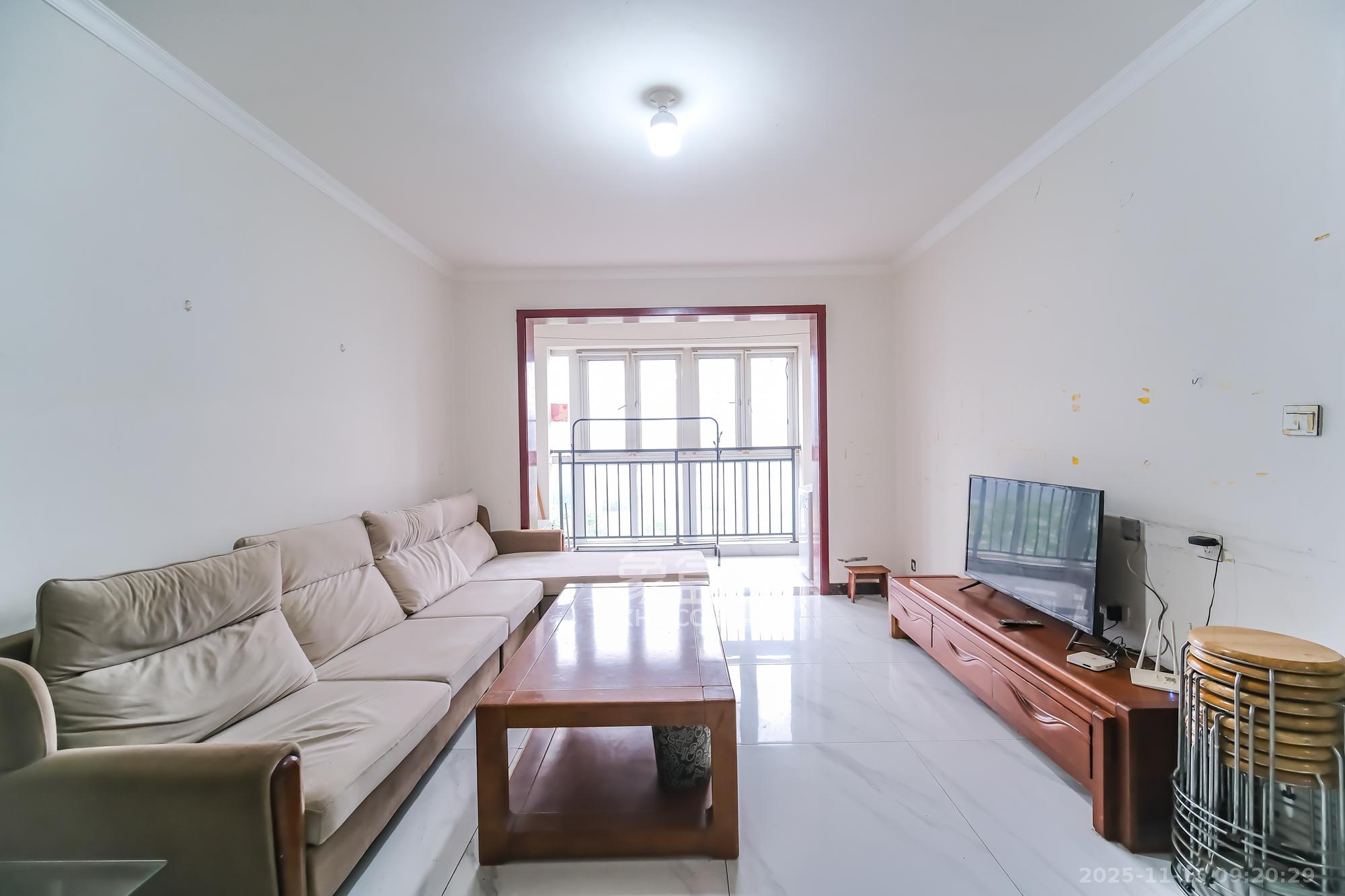 荣盛花语城  3室2厅1卫    80.0万