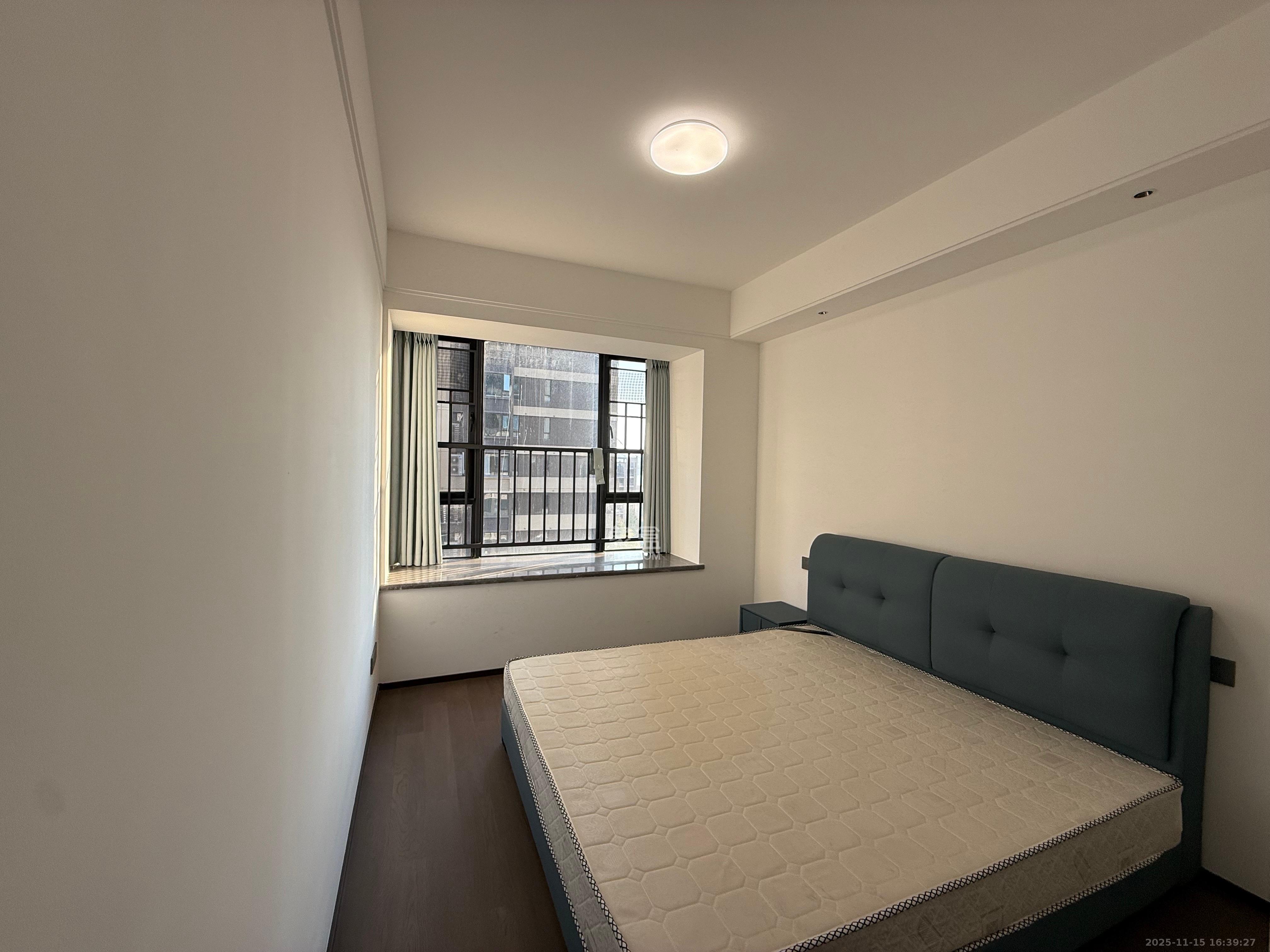 中欣楚天御府B区观澜  4室2厅3卫    6000.0元/月室内图