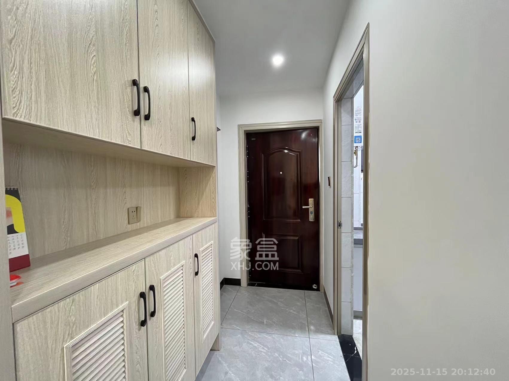 嘉雨兴园  1室1厅1卫    1700.0元/月室内图