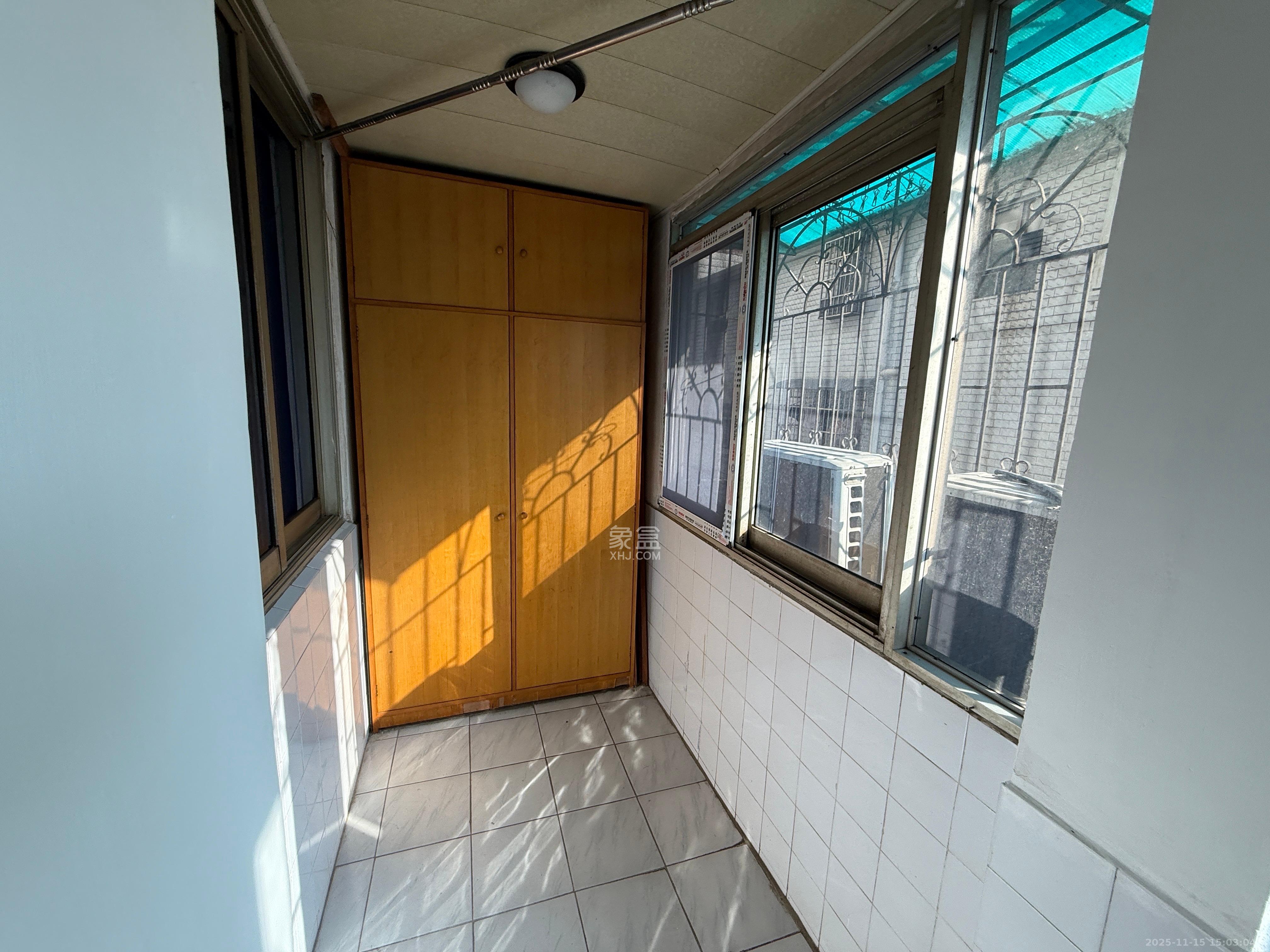 解放四村石子冲  2室1厅1卫    1800.0元/月室内图