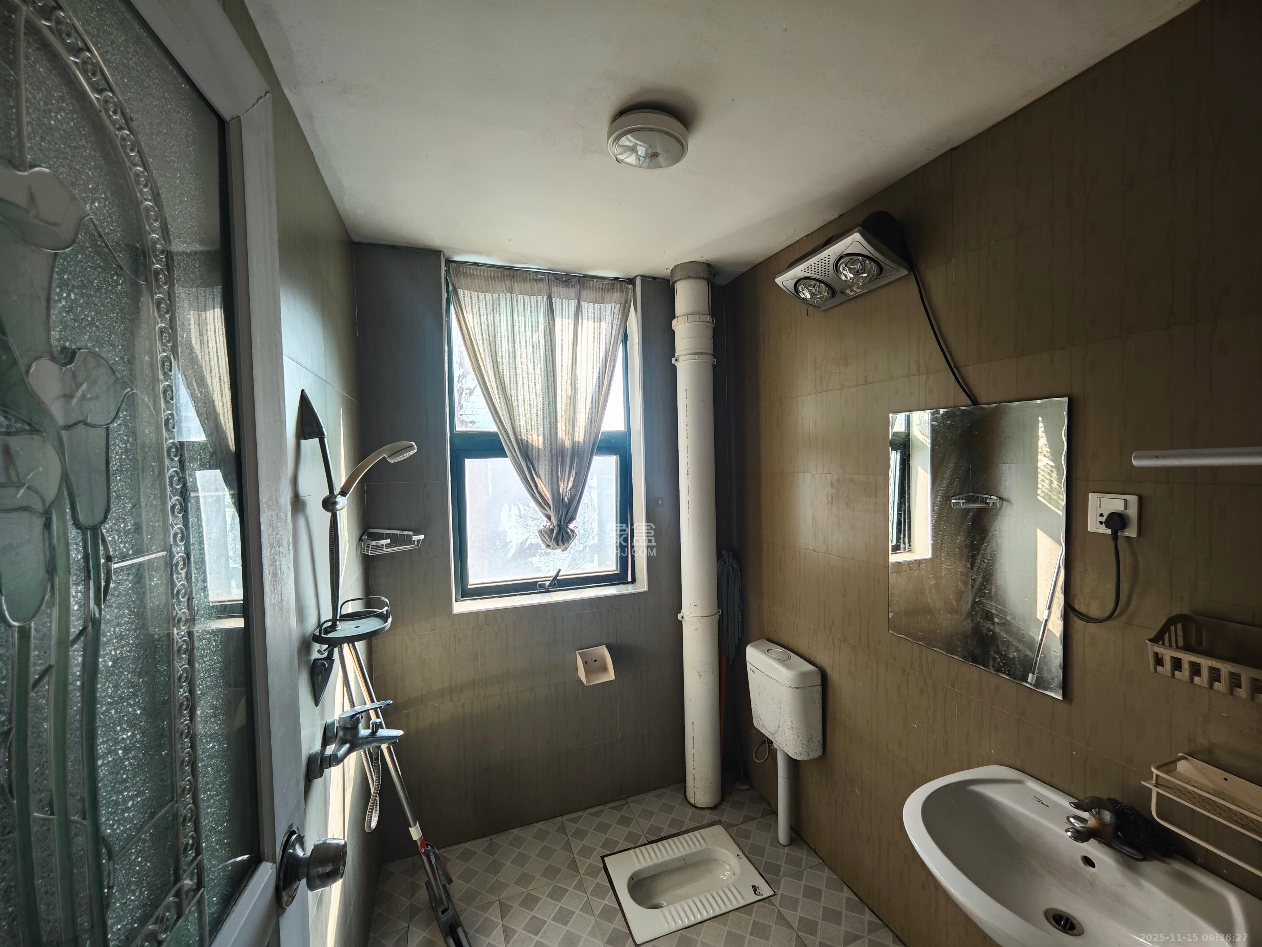 长沙欧洲城  2室1厅1卫    2000.0元/月室内图