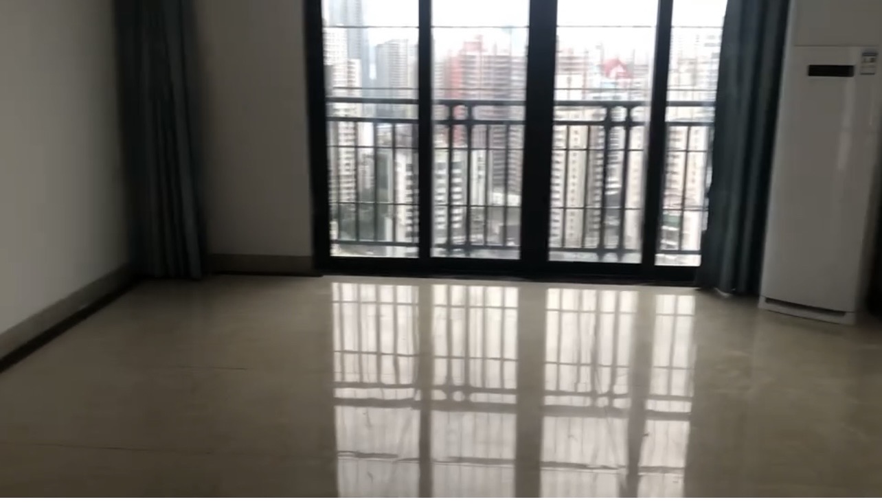 金龙城市广场一期  3室2厅2卫    3800.0元/月室内图