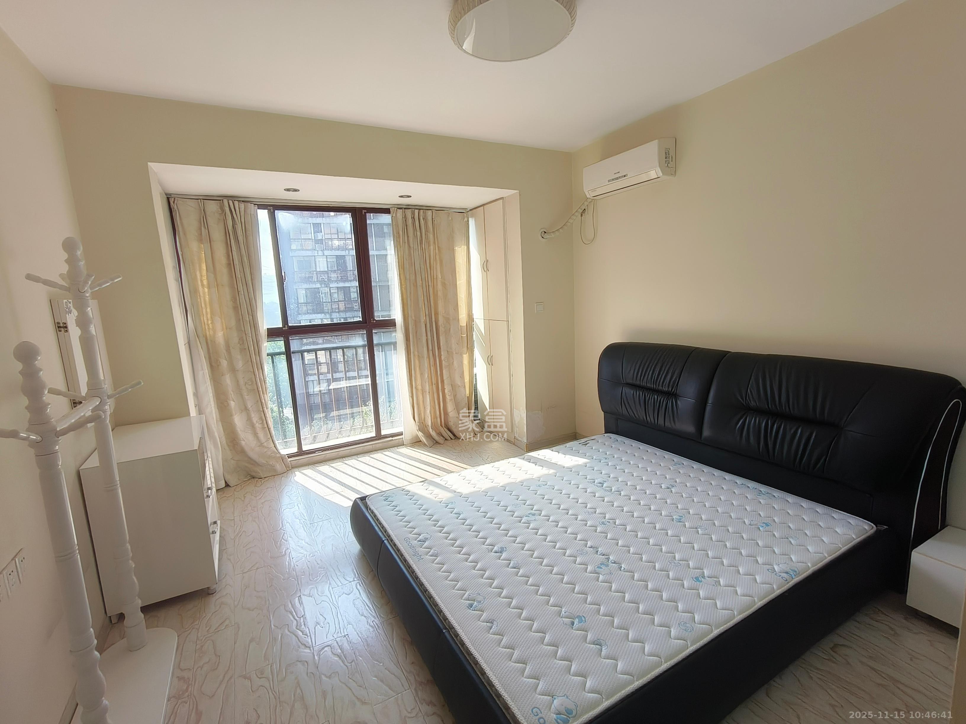 万国城（当代满庭春MOMA）一期  2室2厅1卫    2100.0元/月室内图