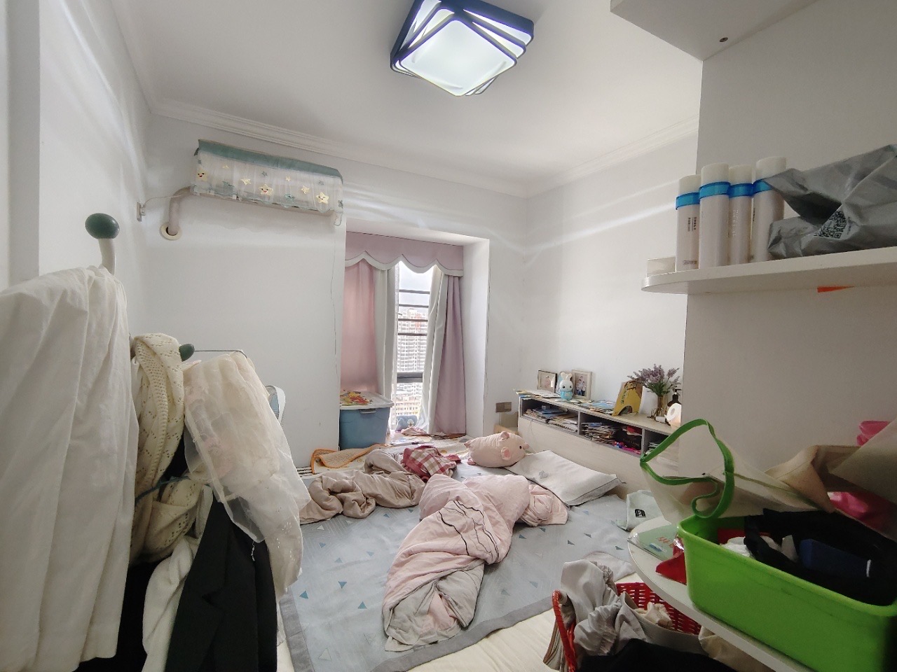 蓝海瑞园 2室2厅1卫 78.0万 蓝海瑞园 2室2厅1卫 78.0万客厅