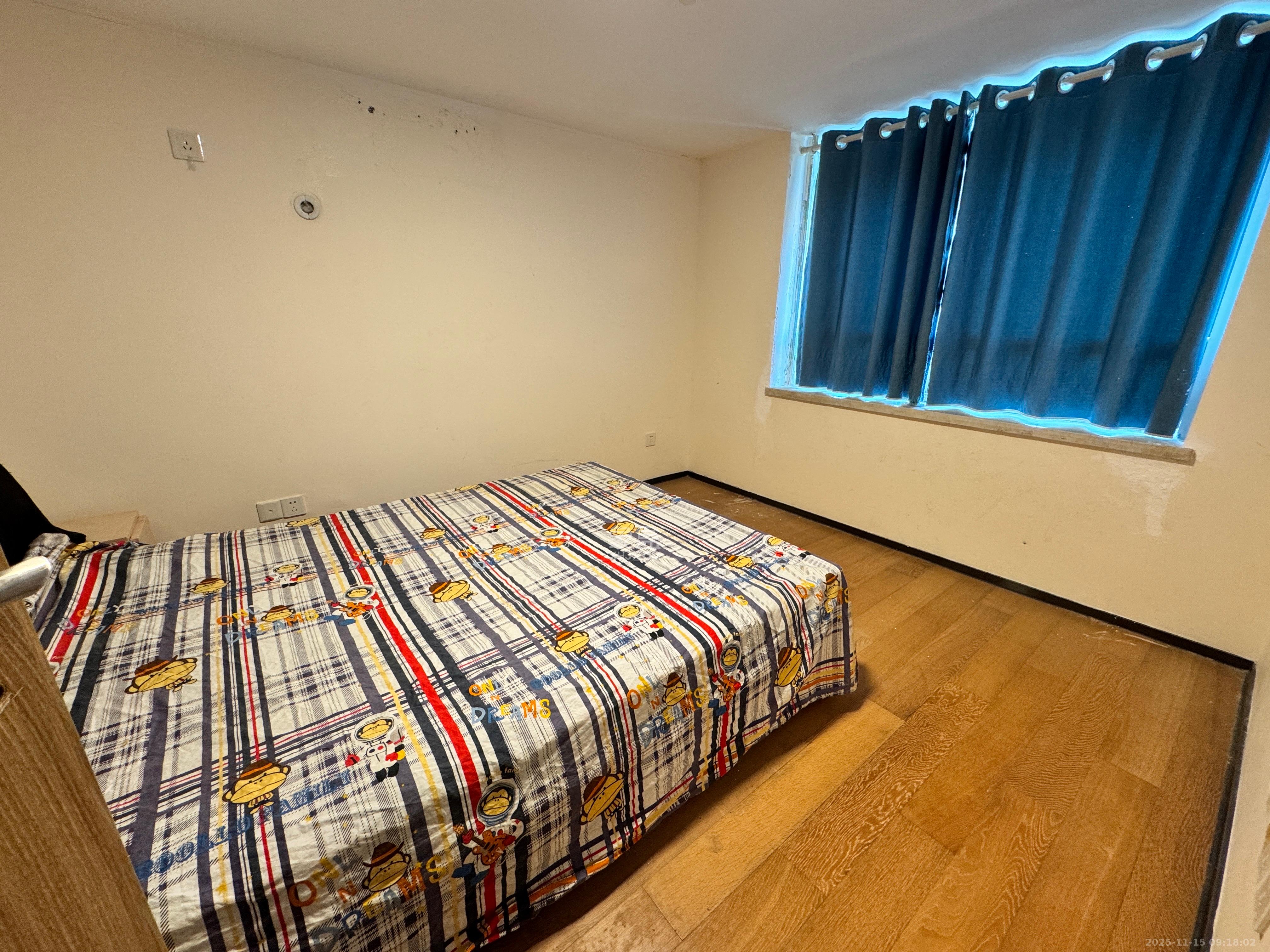 恒大翡翠华庭 3室2厅2卫 1500.0元/月 恒大翡翠华庭 3室2厅2卫 1500.0元/月室内图