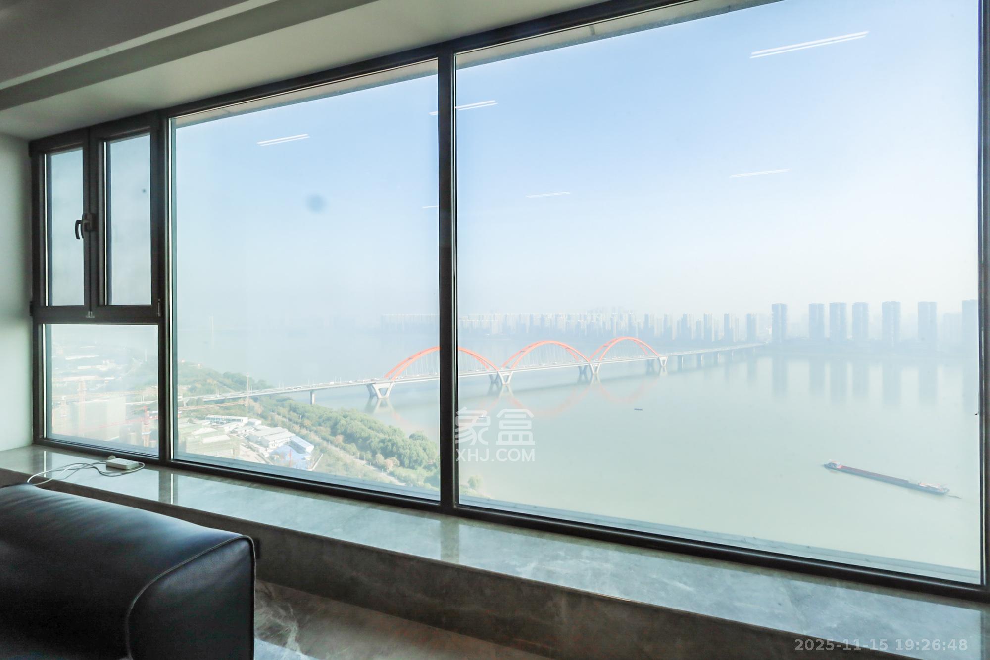 远洋外滩壹号  4室2厅2卫    498.0万其他