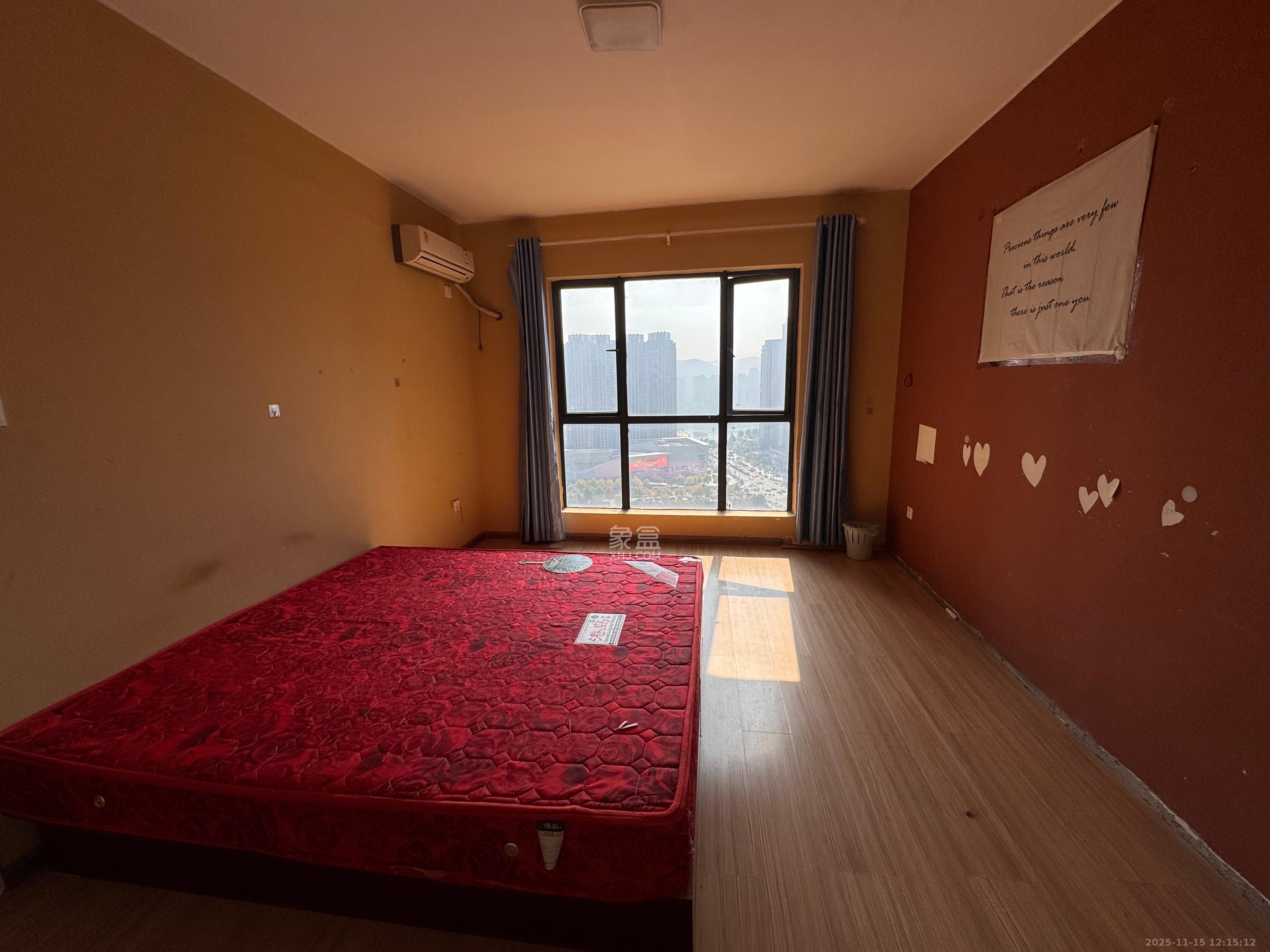 振业城二期 1室2厅1卫 2700.0元/月 振业城二期 1室2厅1卫 2700.0元/月室内图