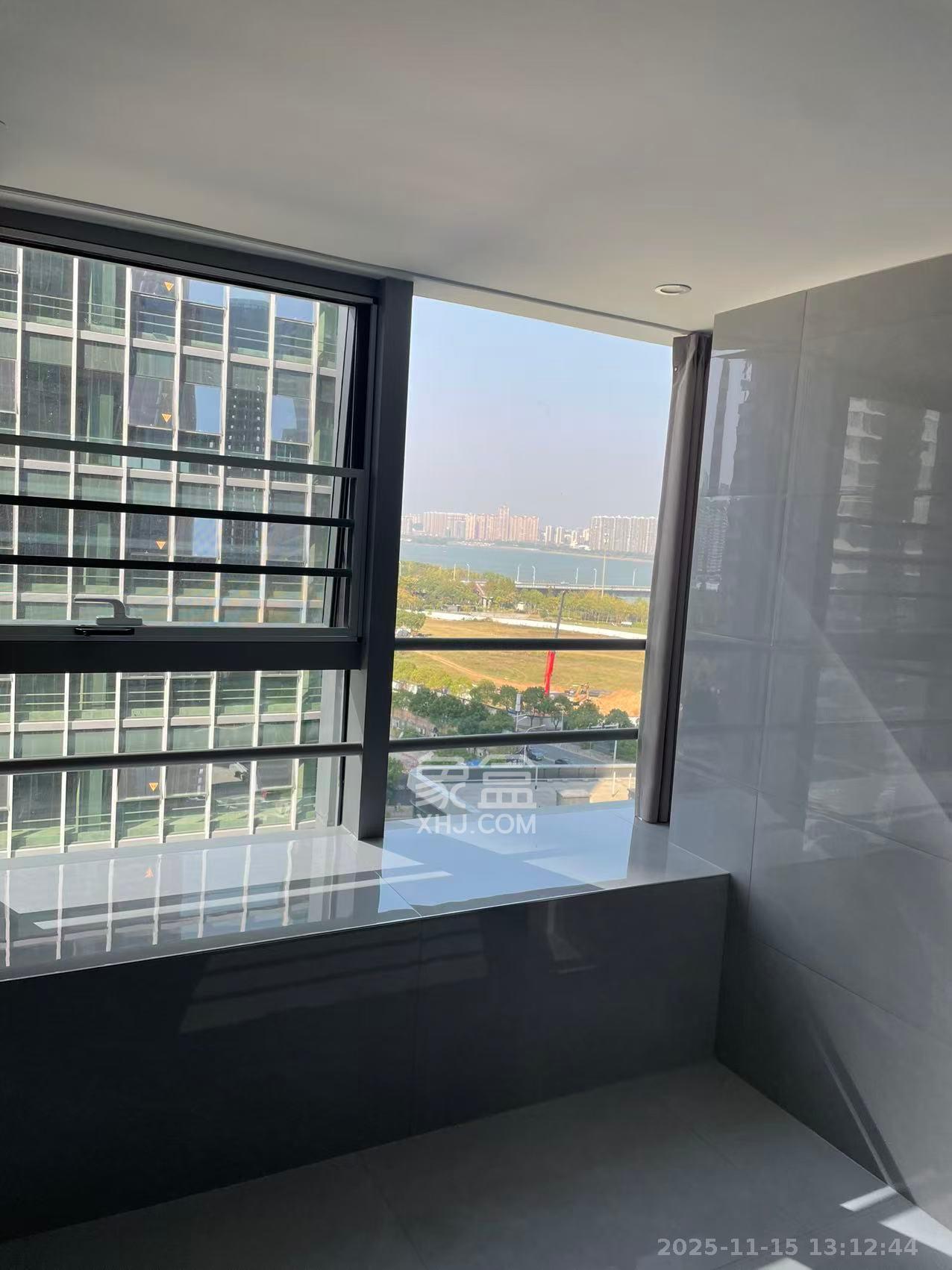 复地滨江金融中心  1室0厅1卫    1700.0元/月室内图