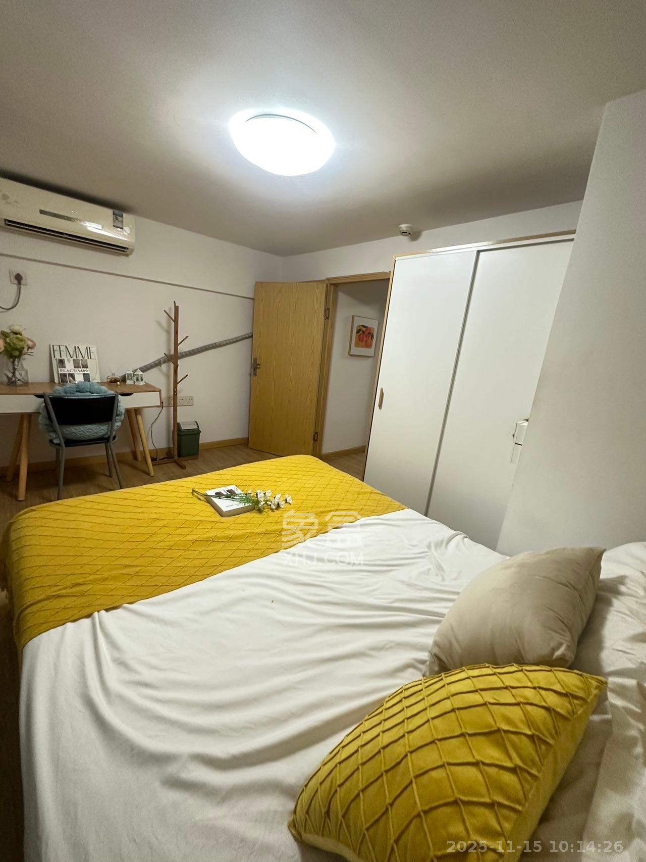 融圣国际 2室1厅1卫 2900.0元/月 融圣国际 2室1厅1卫 2900.0元/月室内图