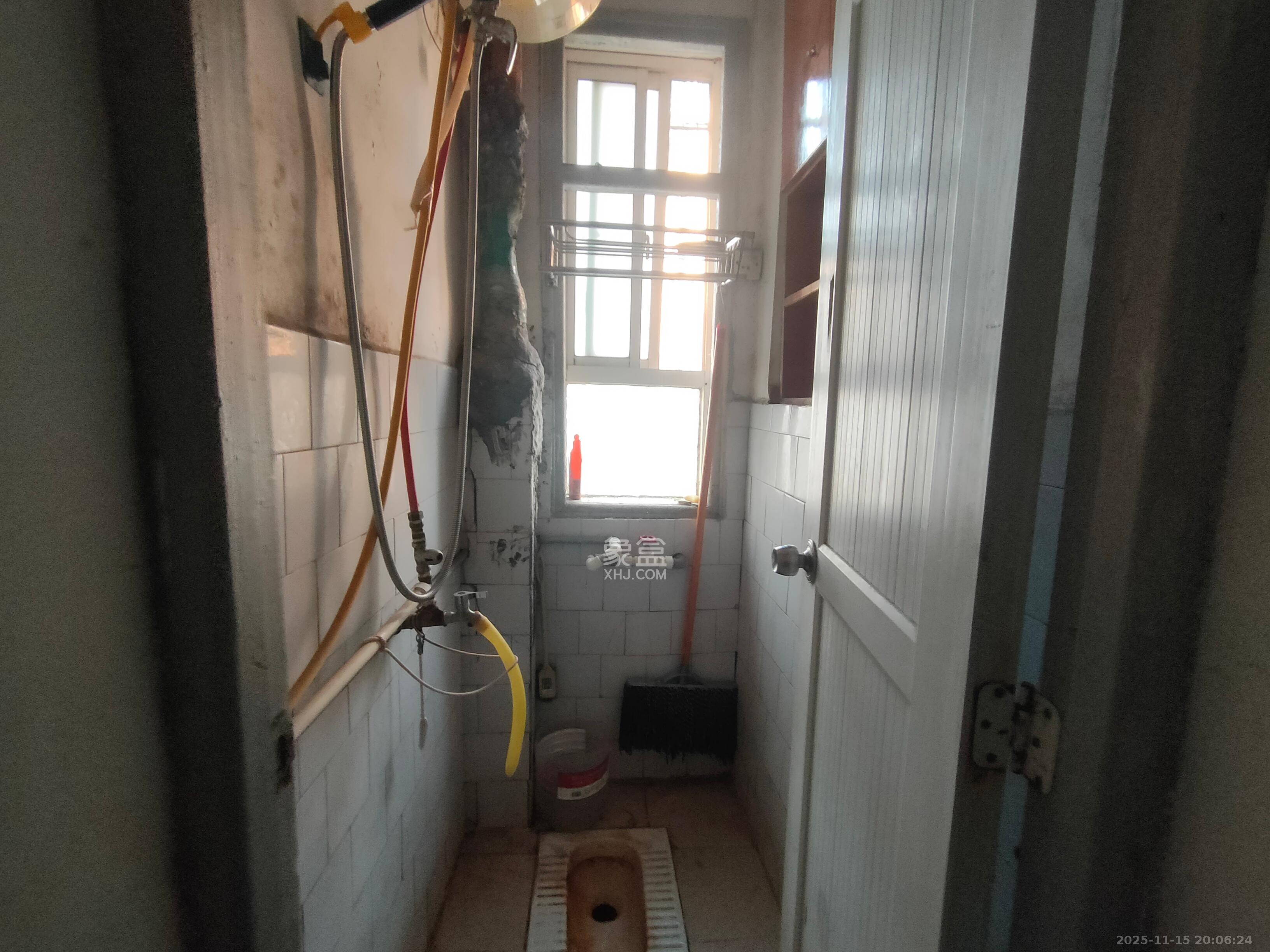 桂花井巷散盘 1室2厅1卫 2000.0元/月 桂花井巷散盘 1室2厅1卫 2000.0元/月室内图