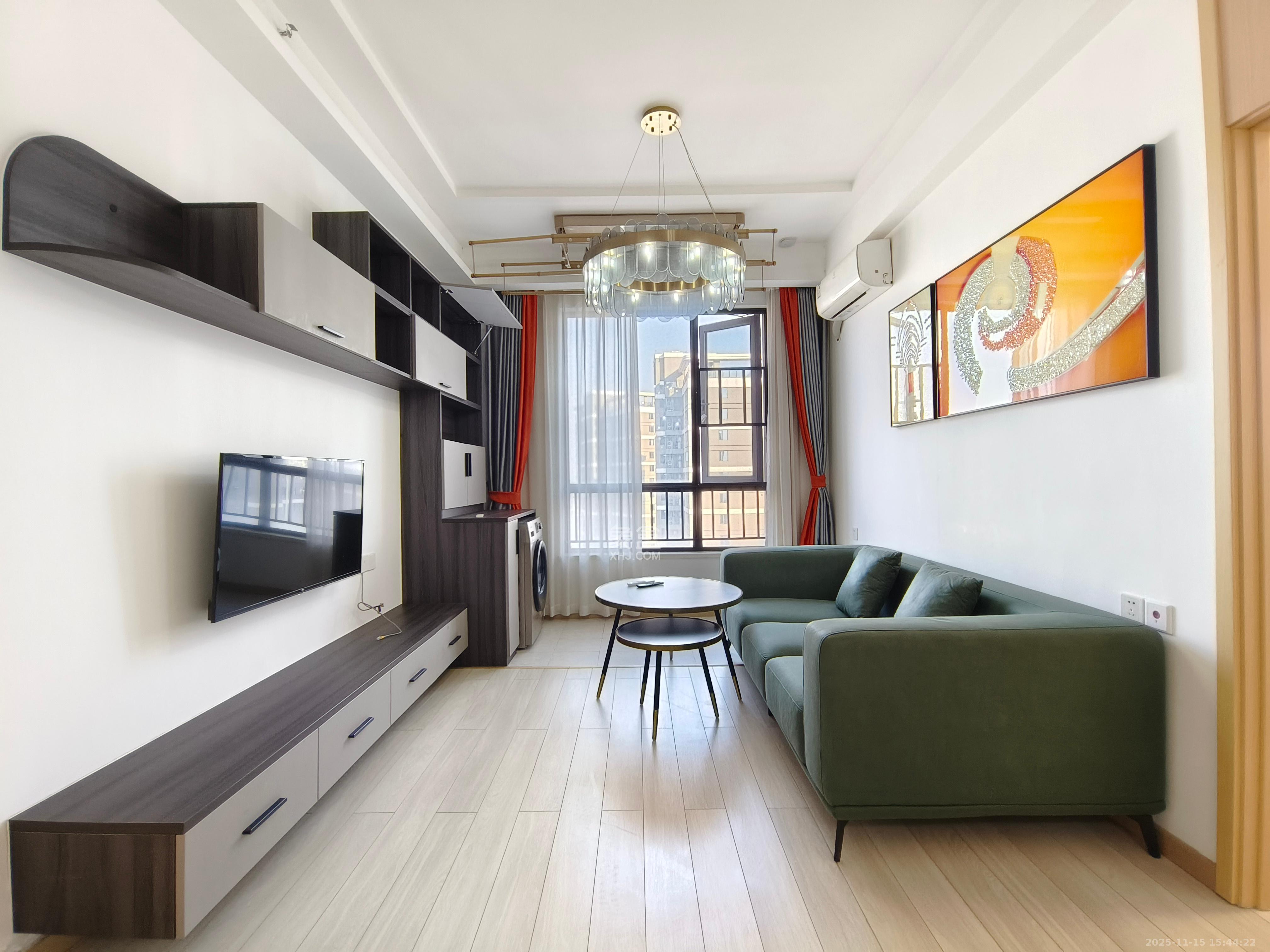 启迪协信中心  2室1厅1卫    2800.0元/月