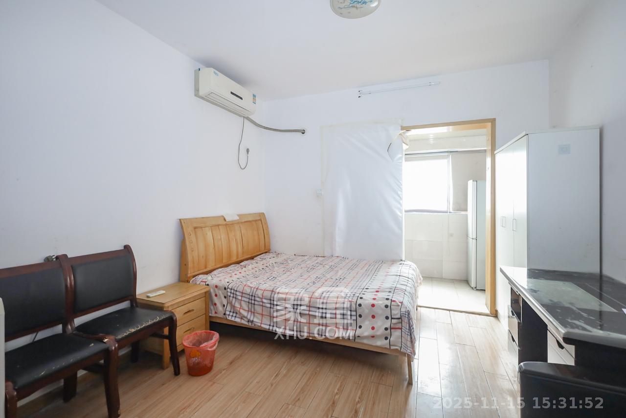 兰卡威国际  1室1厅1卫    1200.0元/月室内图