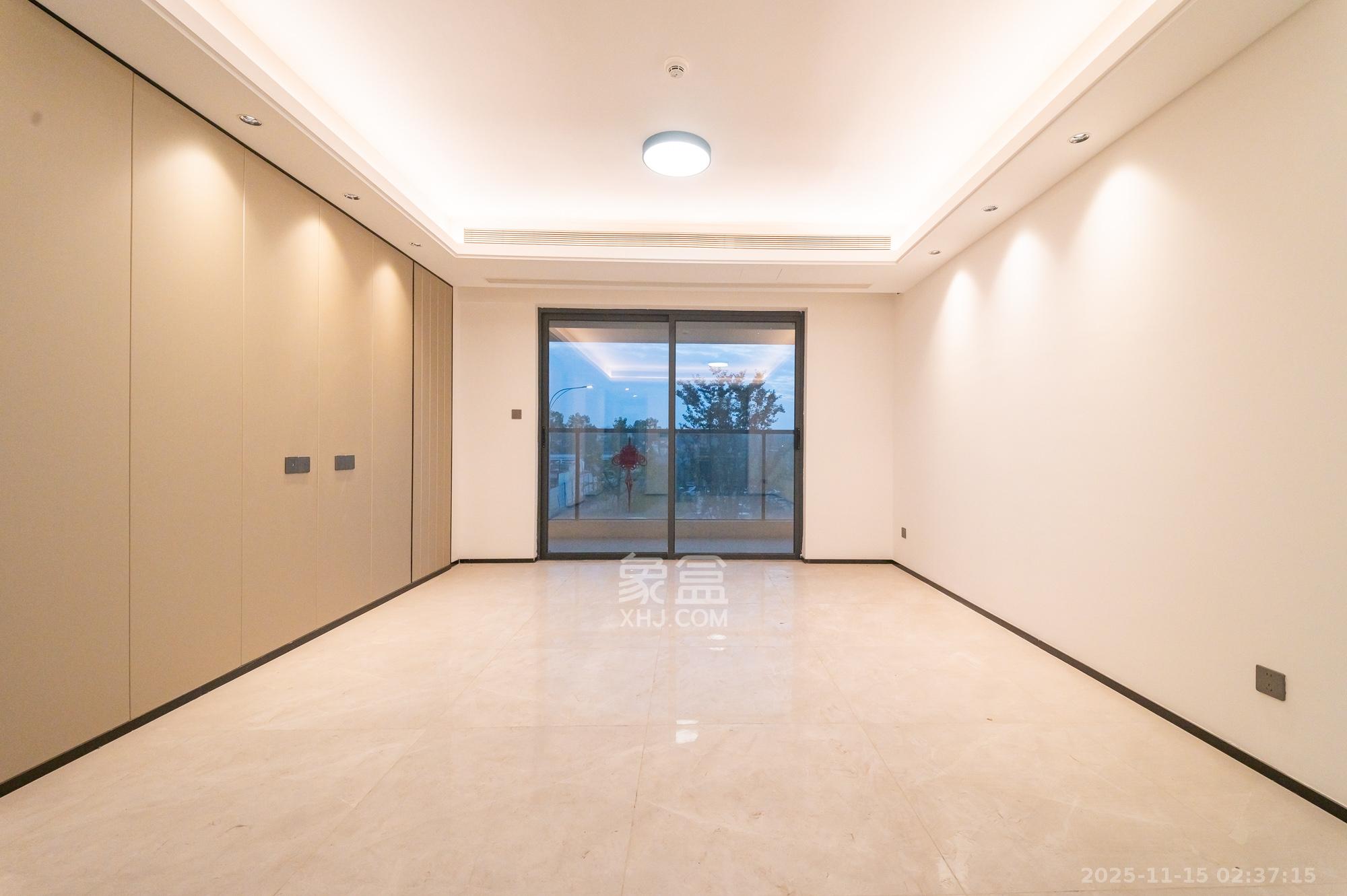 三一云谷 1室0厅0卫 151.0万 三一云谷 1室0厅0卫 151.0万客厅