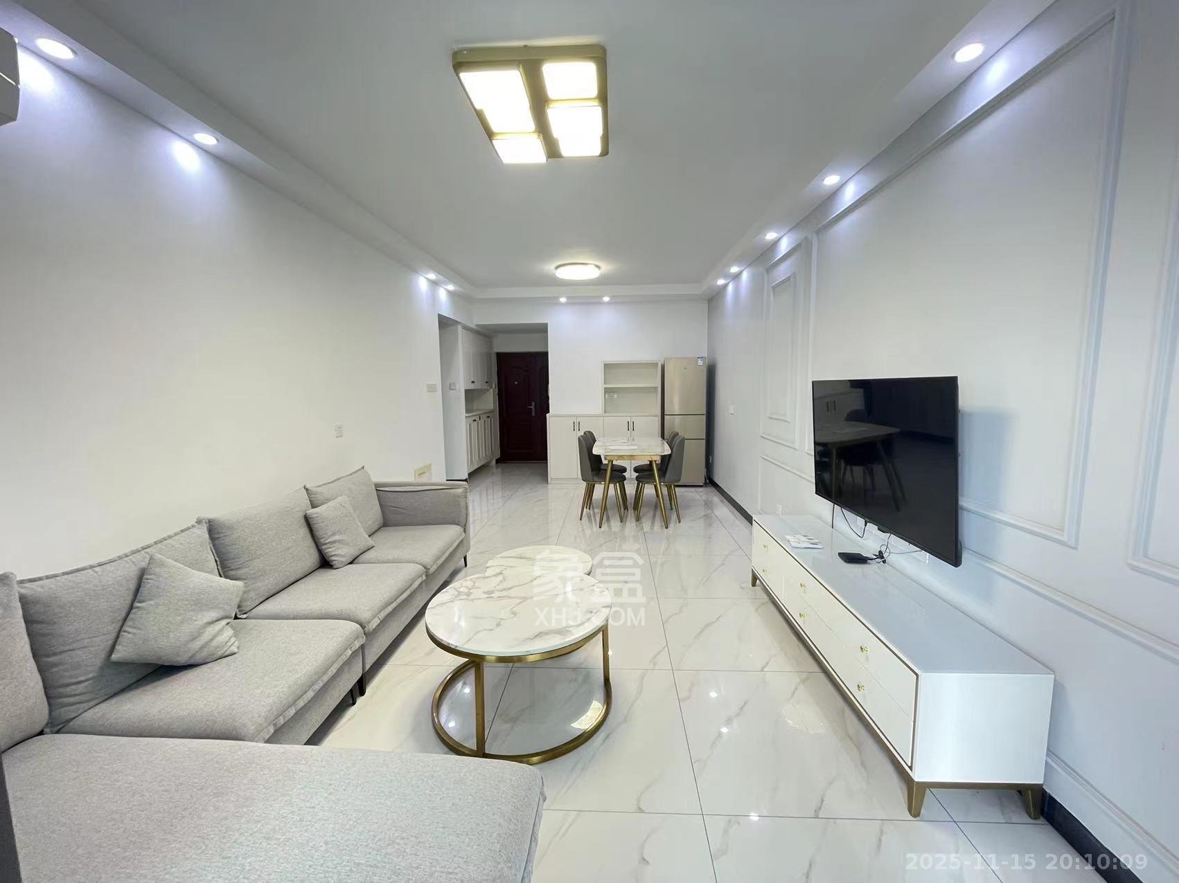 嘉雨兴园  2室1厅1卫    2600.0元/月室内图