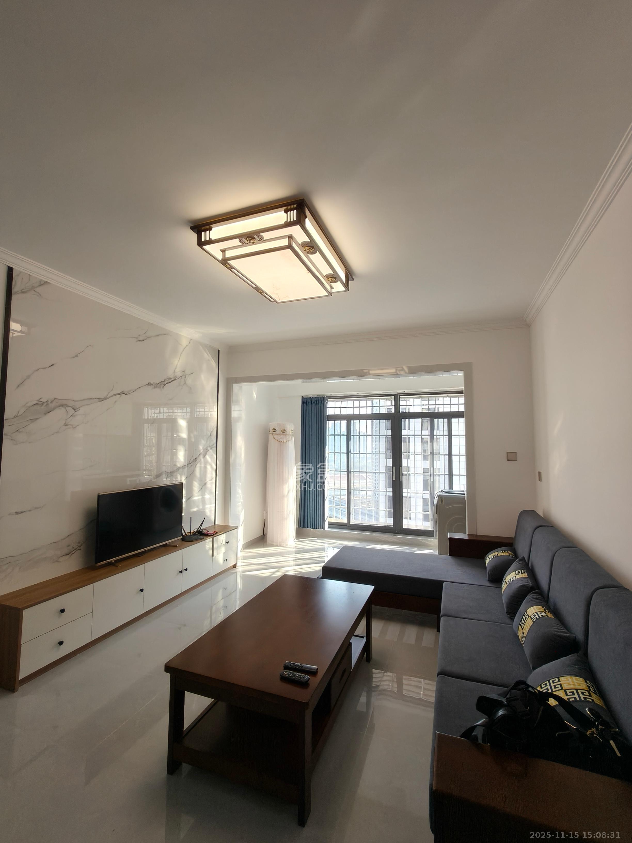 和景家园一期  2室2厅1卫    1700.0元/月室内图