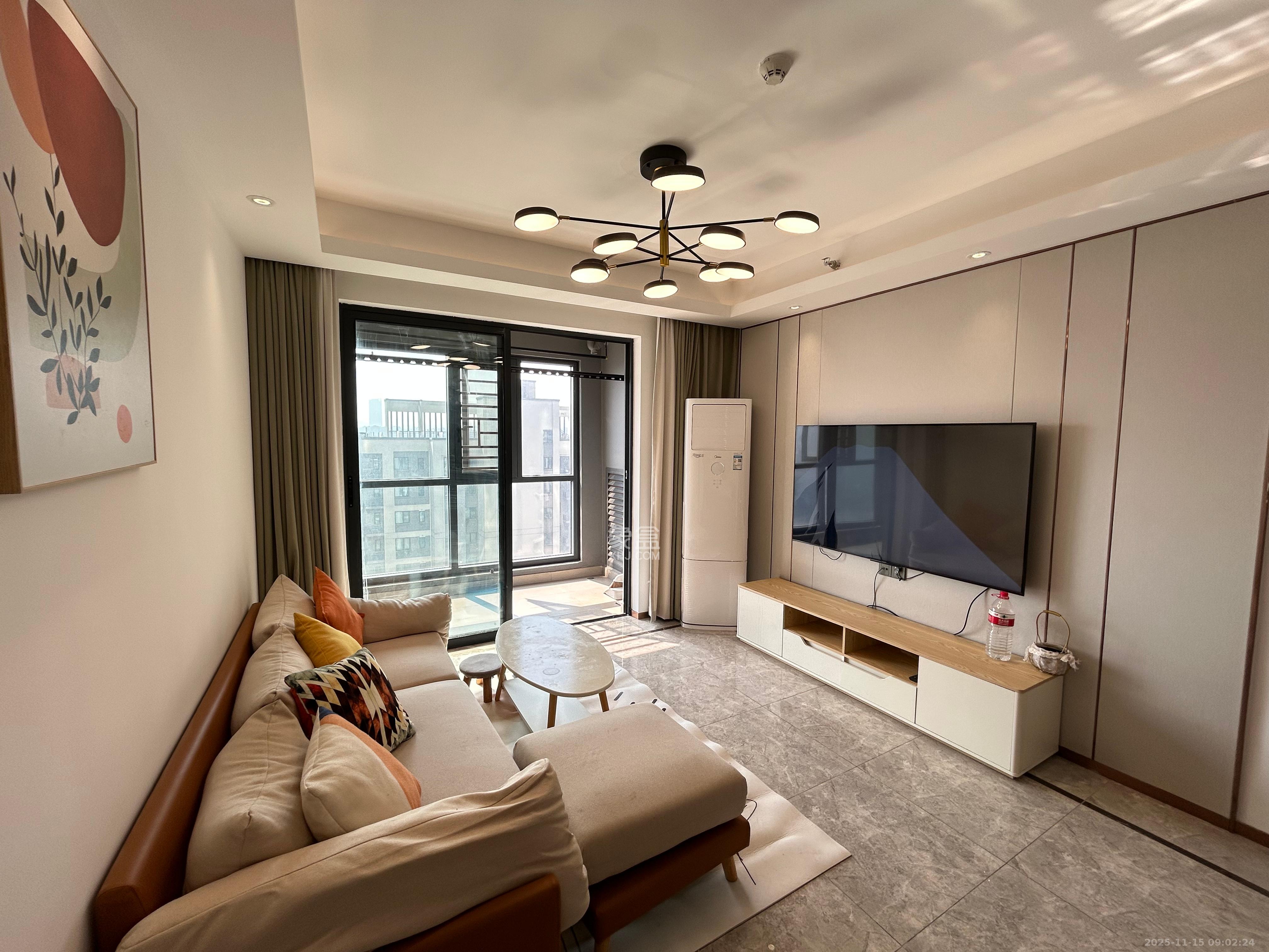 梅溪悦章  3室2厅2卫    3500.0元/月室内图