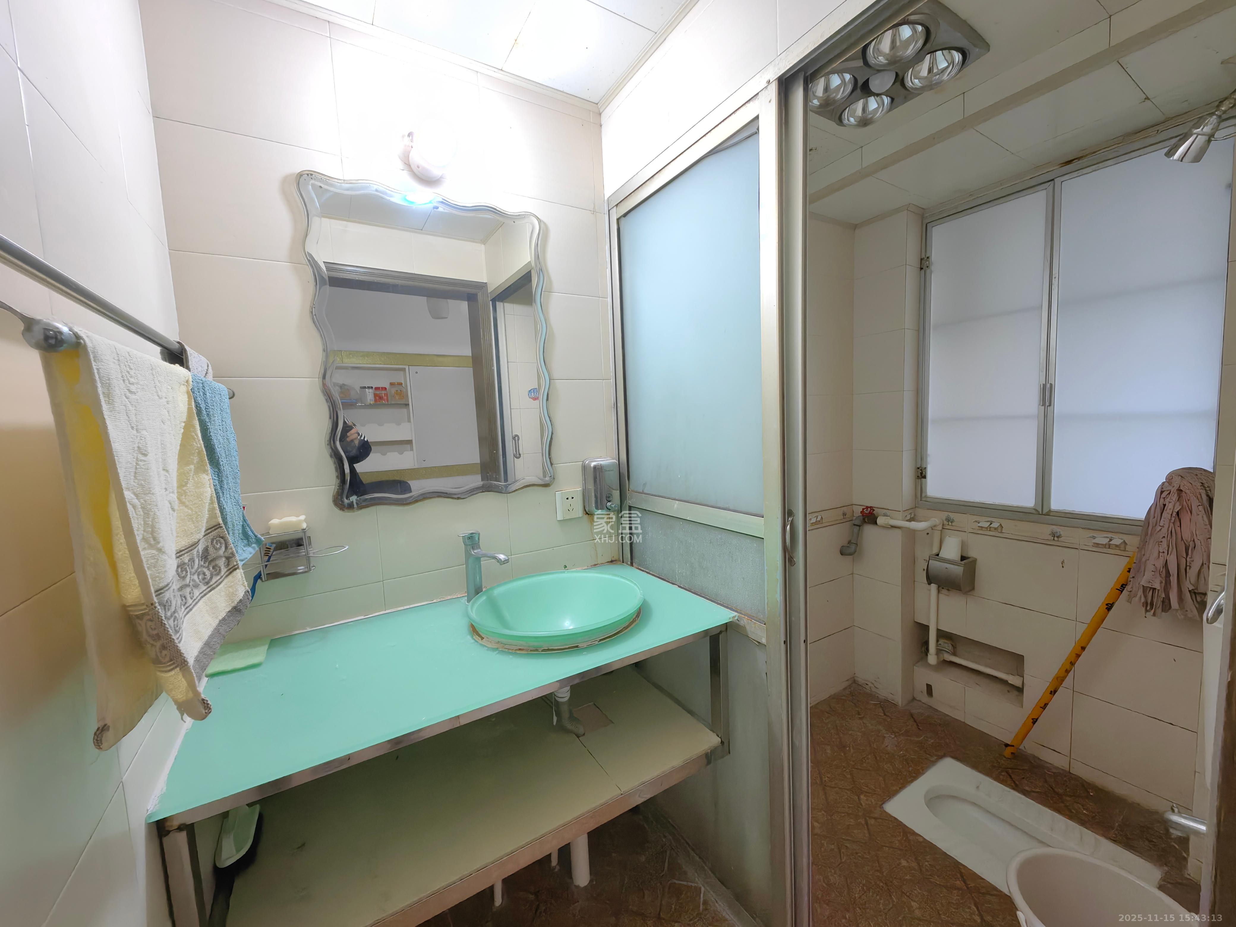 物价局宿舍  1室2厅2卫    2500.0元/月室内图